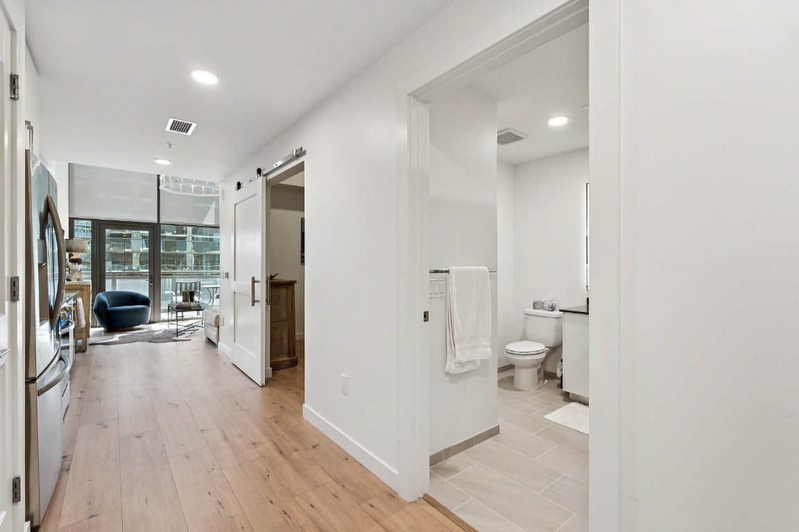 1212 Demonbreun St #606, Nashville, TN 37203