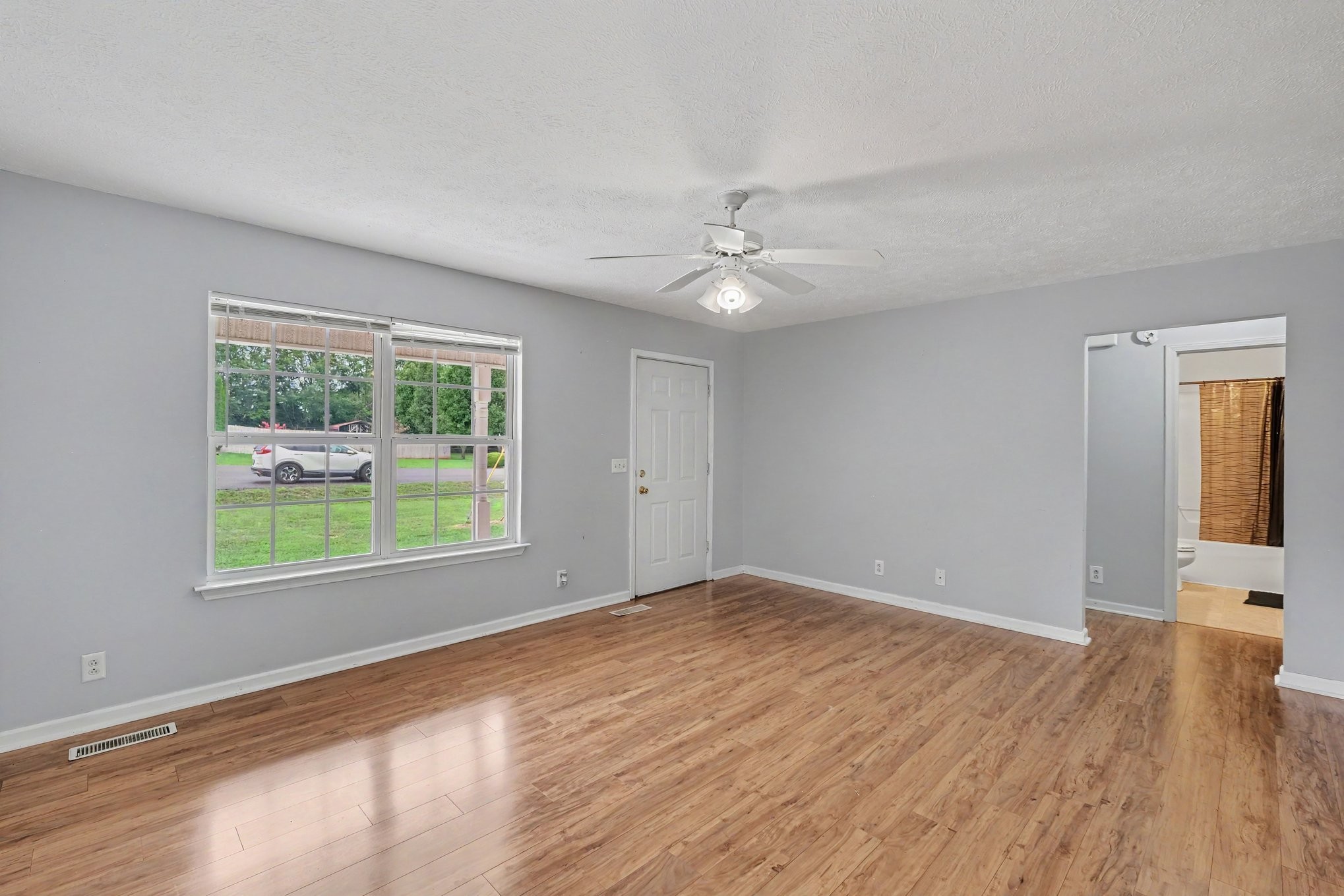 104 Johnny Ruth Ct, Murfreesboro, TN 37127
