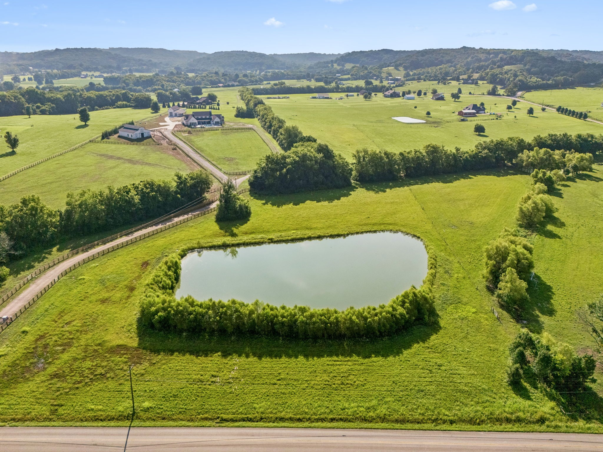 1234 Polk Ln, Columbia, TN 38401