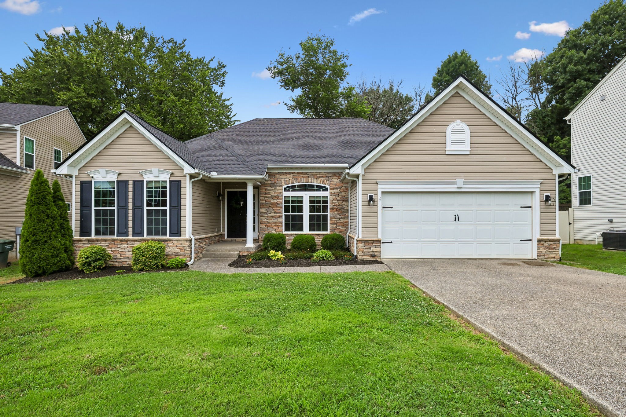 2909 Cherrybark Ct, Hermitage, TN 37076