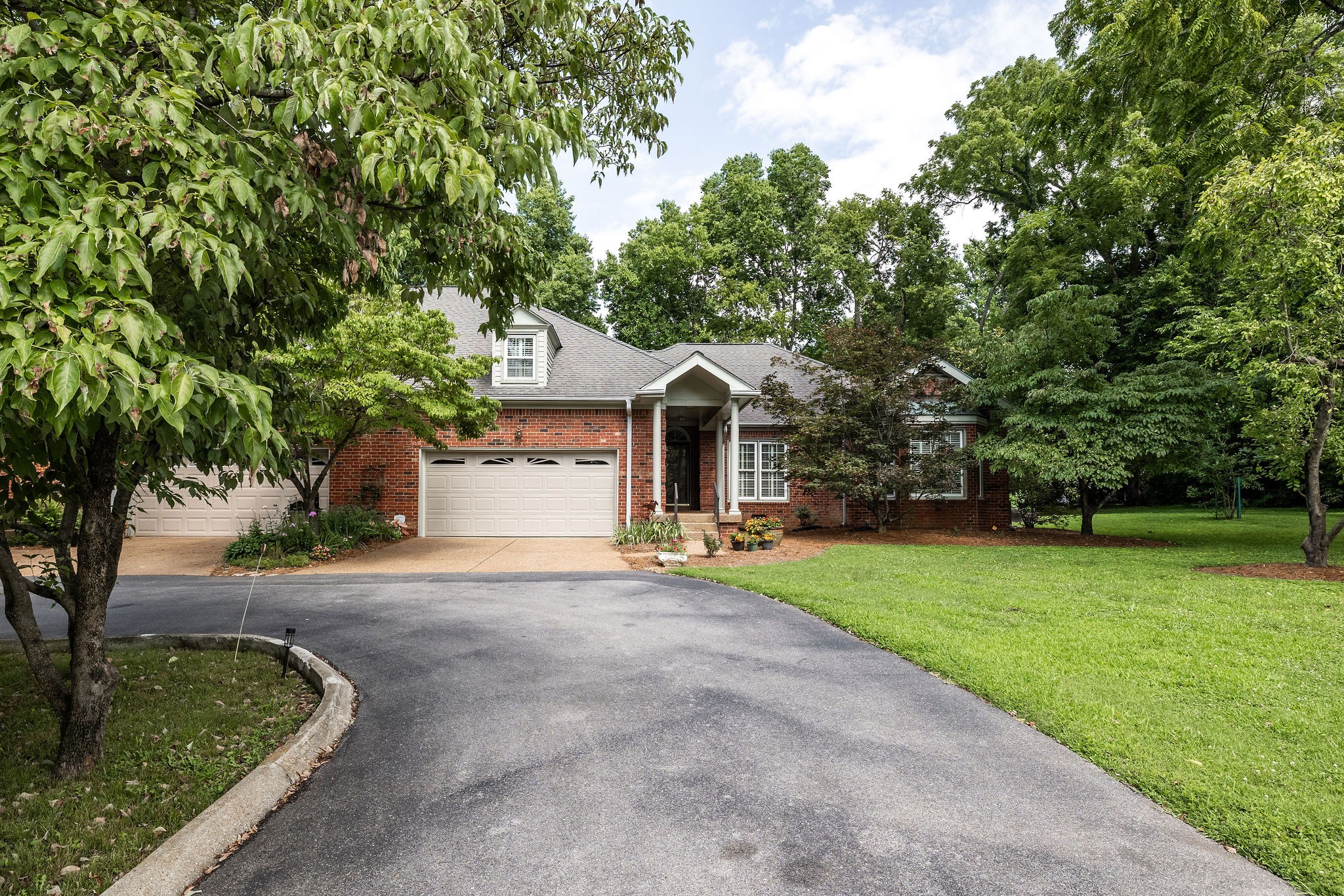 104 Braxton Hill Ct, Nashville, TN 37204