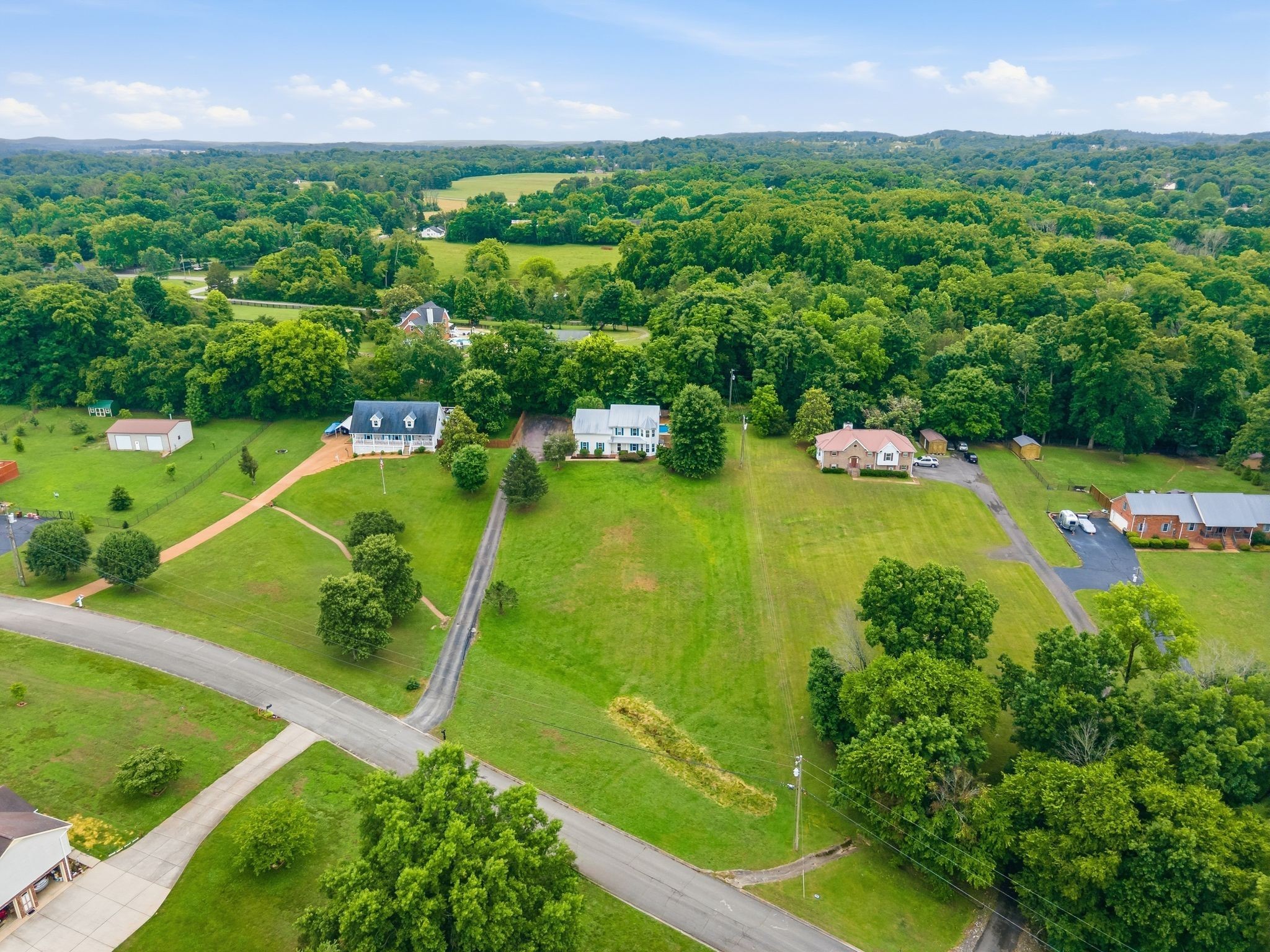 615 Vaughans Gap Rd, Spring Hill, TN 37174