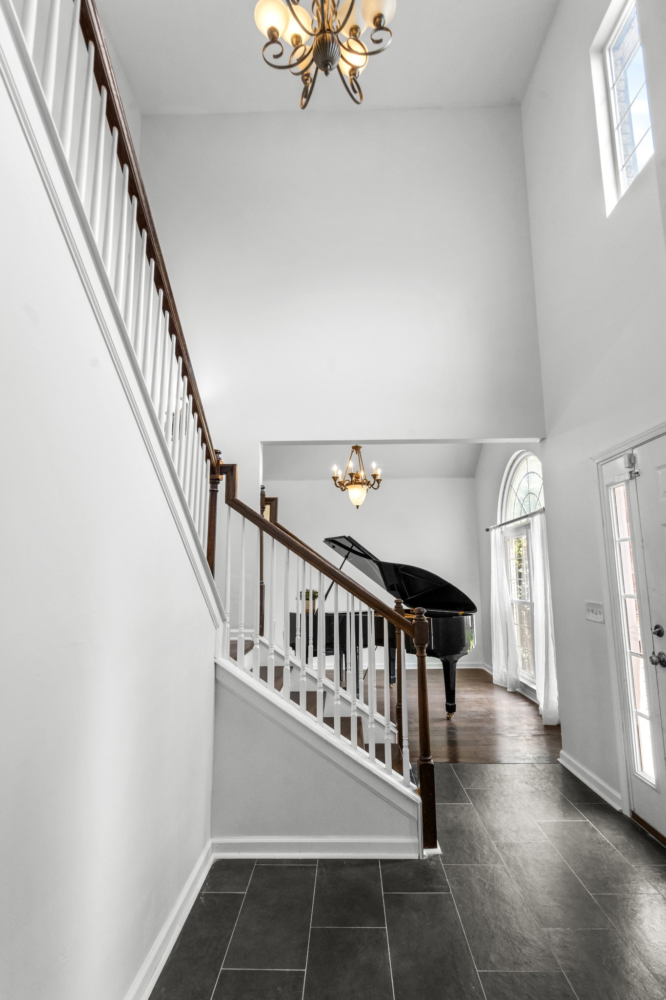 1304 Morton Mill Ct, Nashville, TN 37221