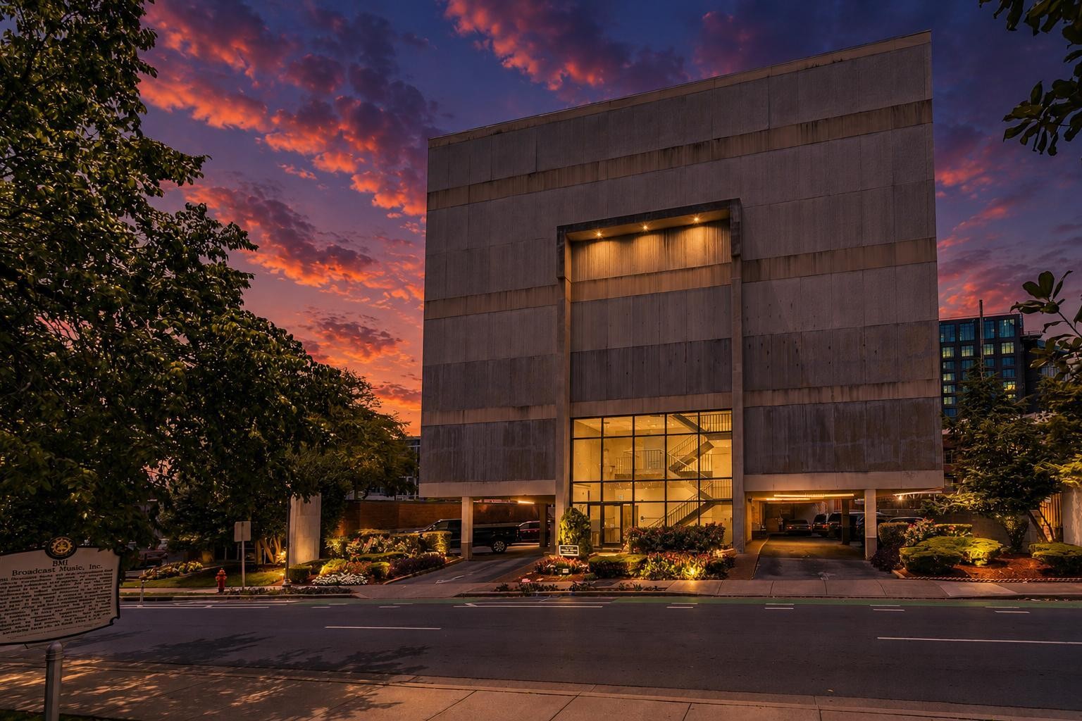 11 Music Sq E #608, Nashville, TN 37203
