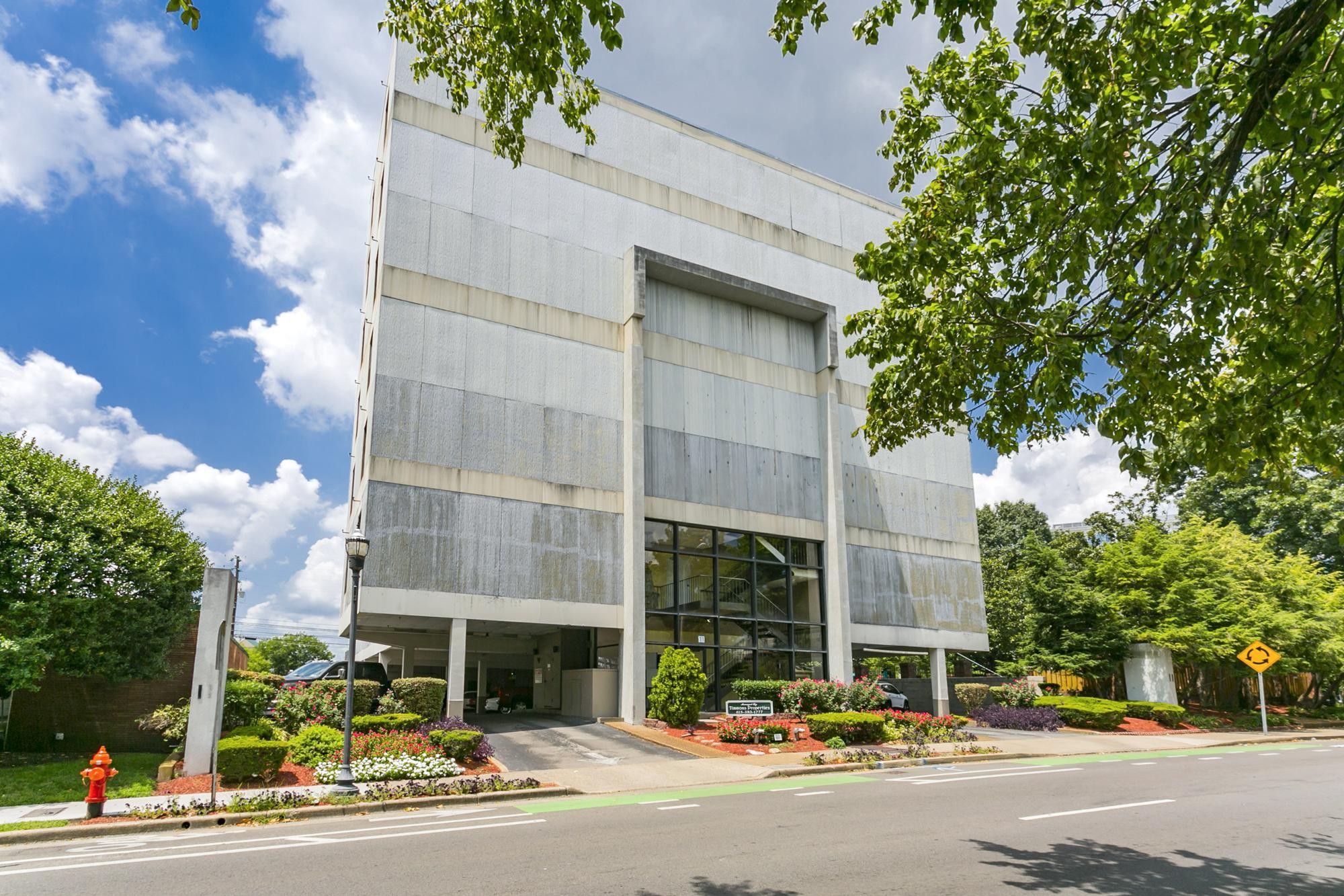11 Music Sq E #608, Nashville, TN 37203