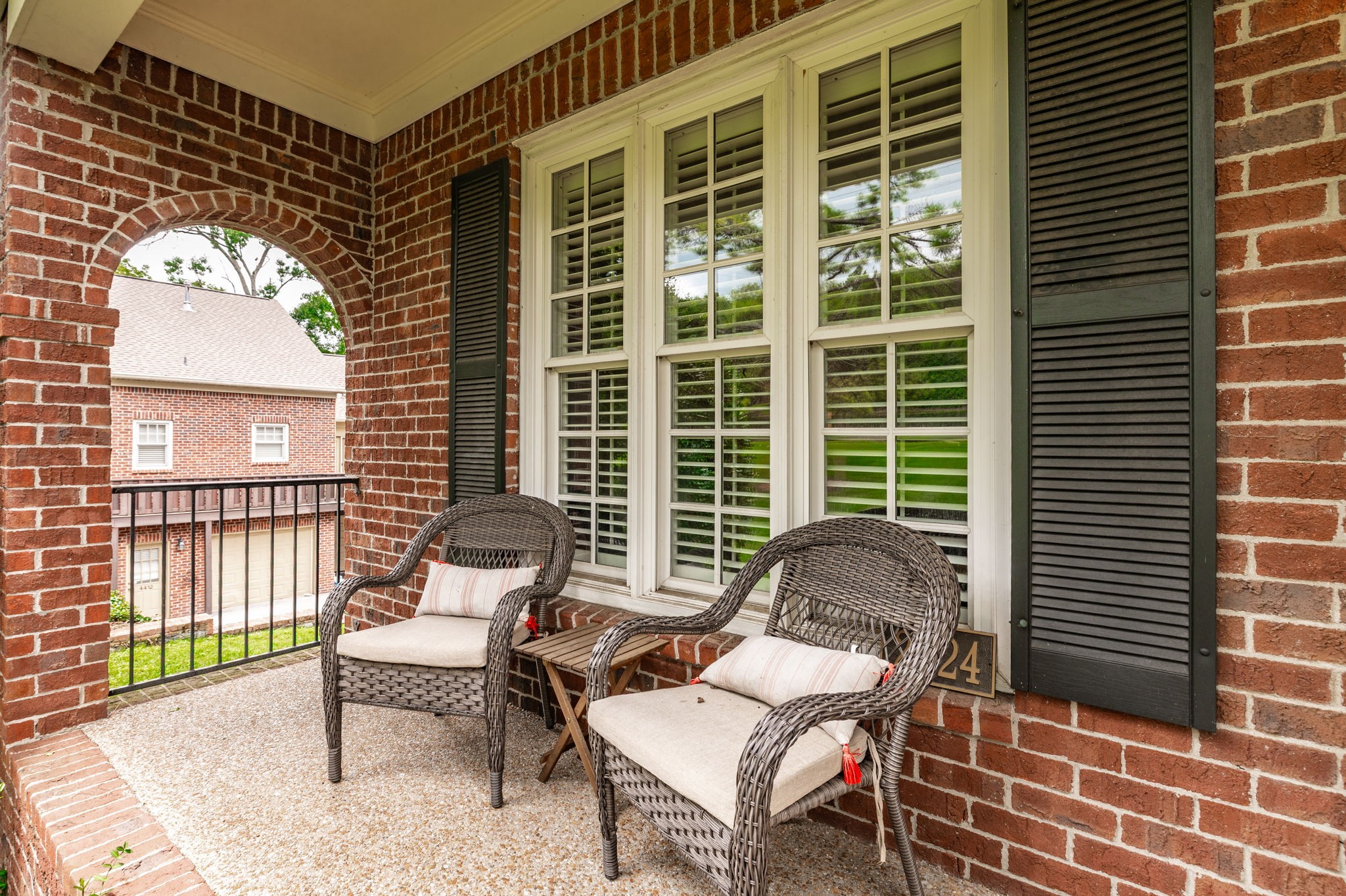 2224 Harding Pl, Nashville, TN 37215