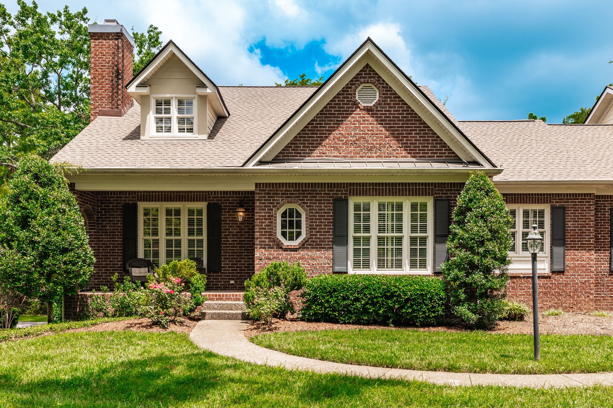 2224 Harding Pl, Nashville, TN 37215