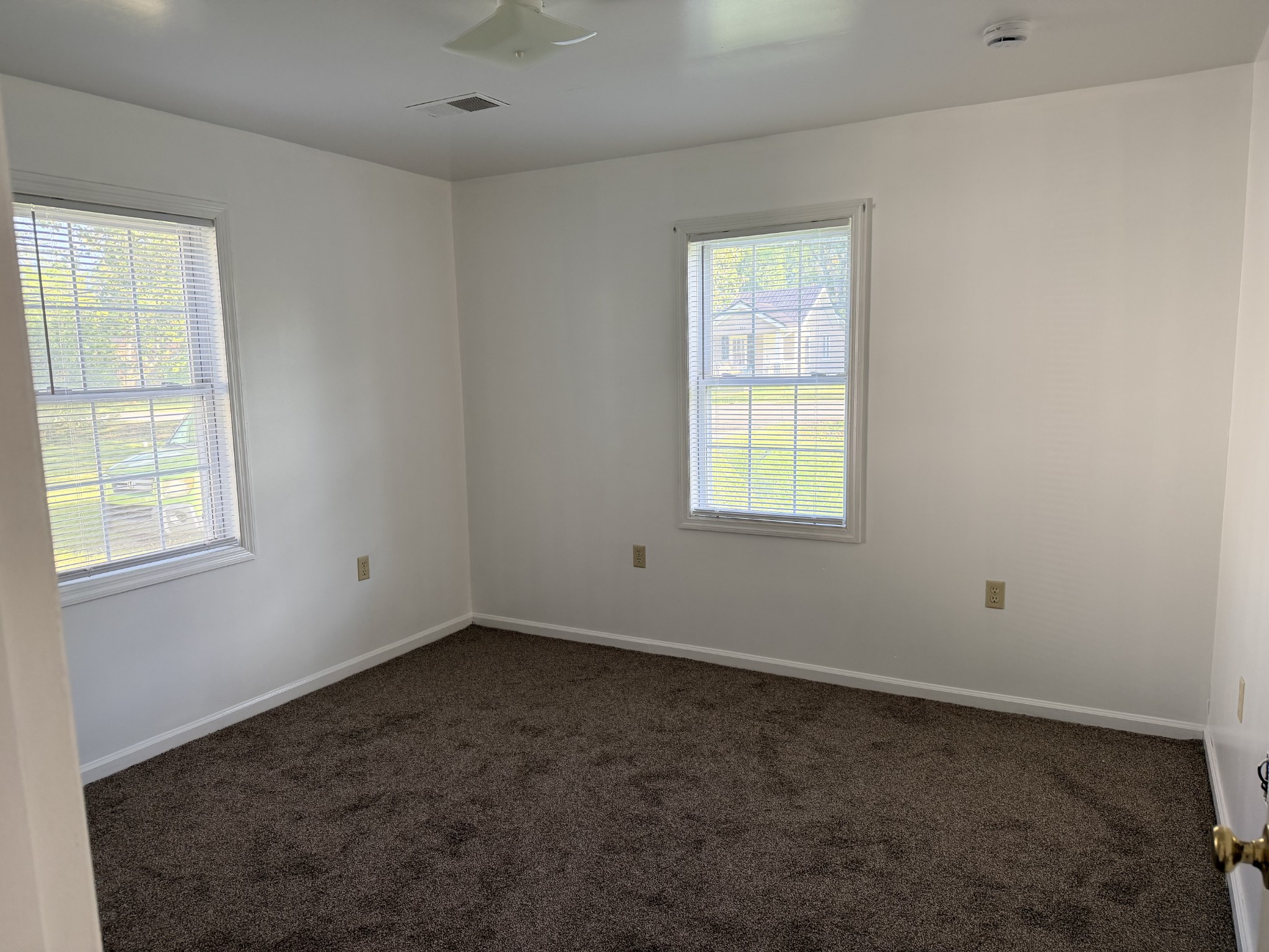 212 W Adams Ave, Lebanon, TN 37087