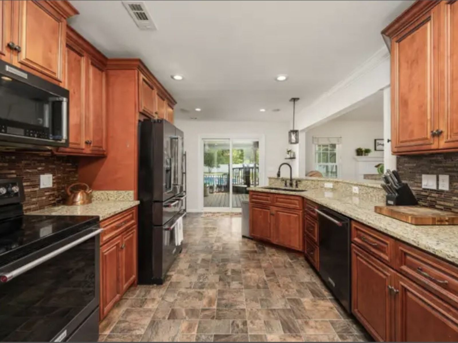 1123 Bramble Trl, Murfreesboro, TN 37129