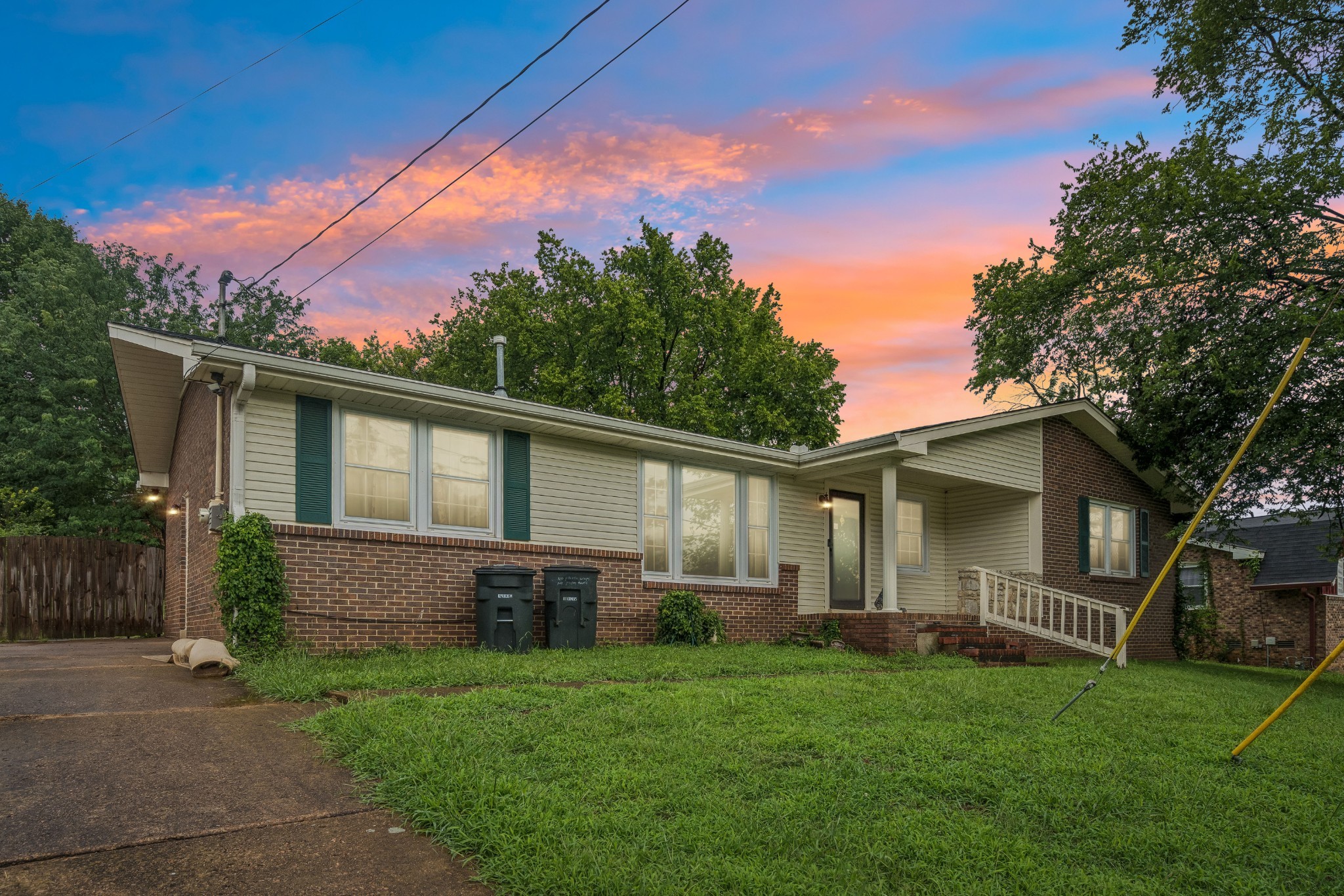 2821 Creekview Dr, Nashville, TN 37217