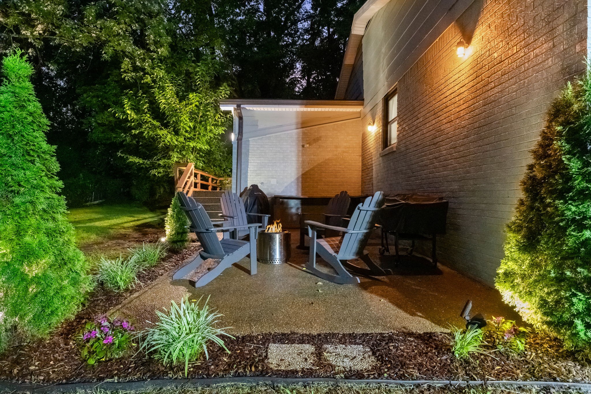 2879 Lyncrest Dr, Nashville, TN 37214