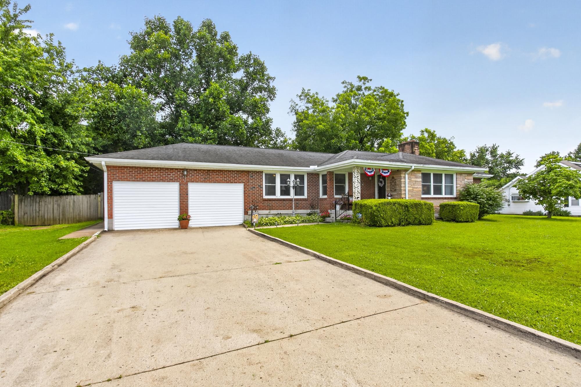 184 Park Cir, Old Hickory, TN 37138