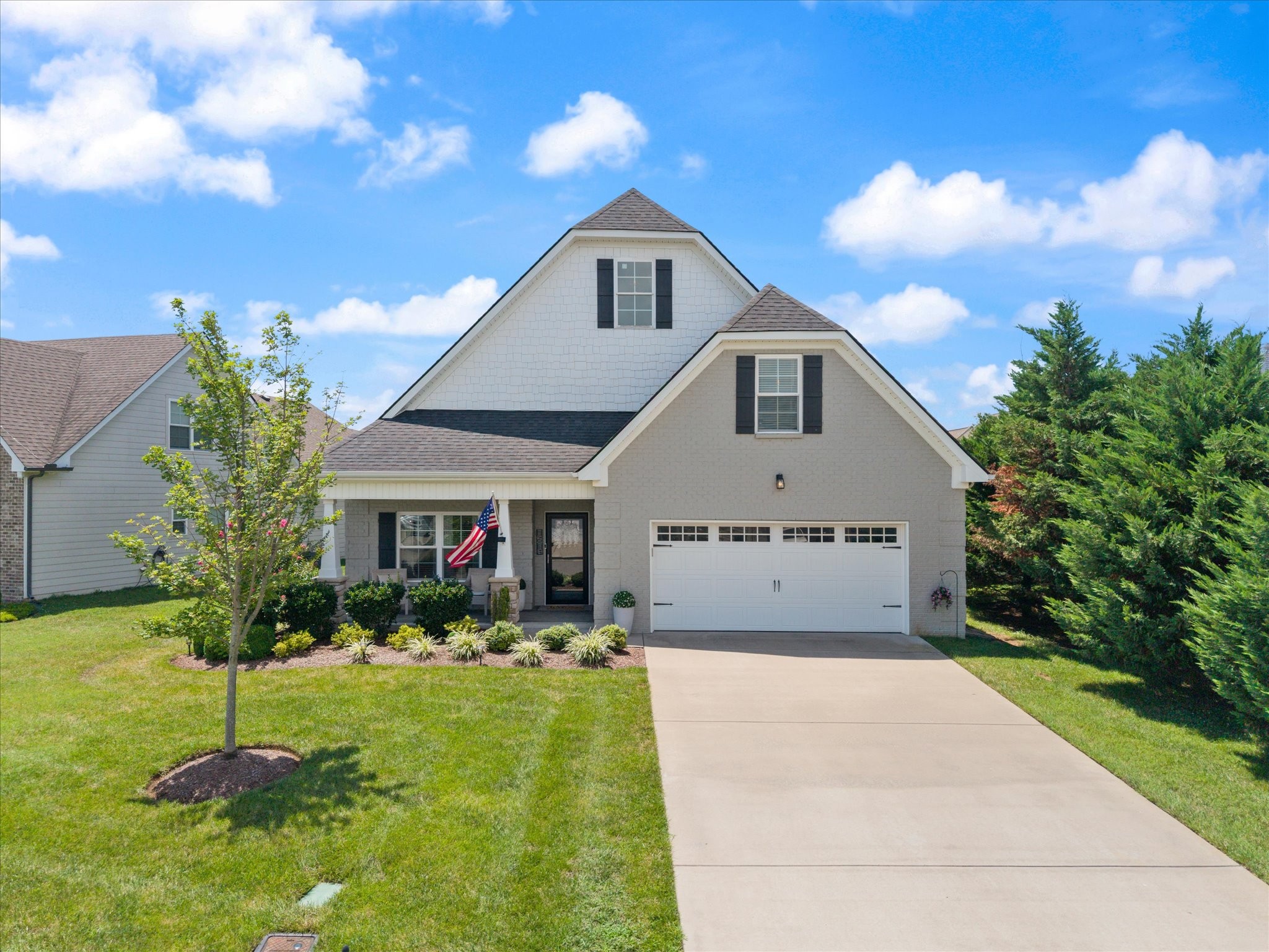 318 Edna May Dr, Murfreesboro, TN 37128
