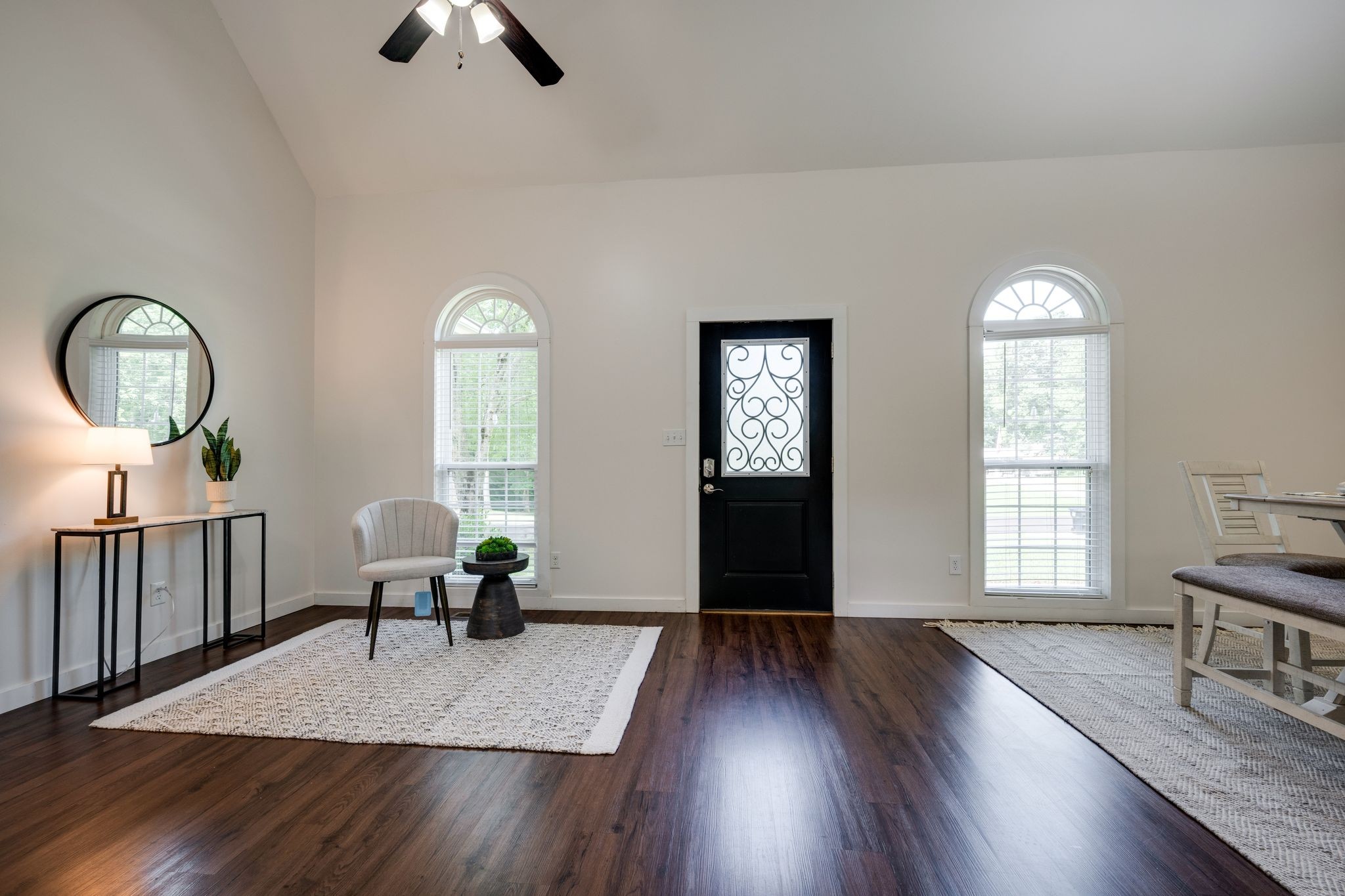 1033 Johnston Dr, White Bluff, TN 37187