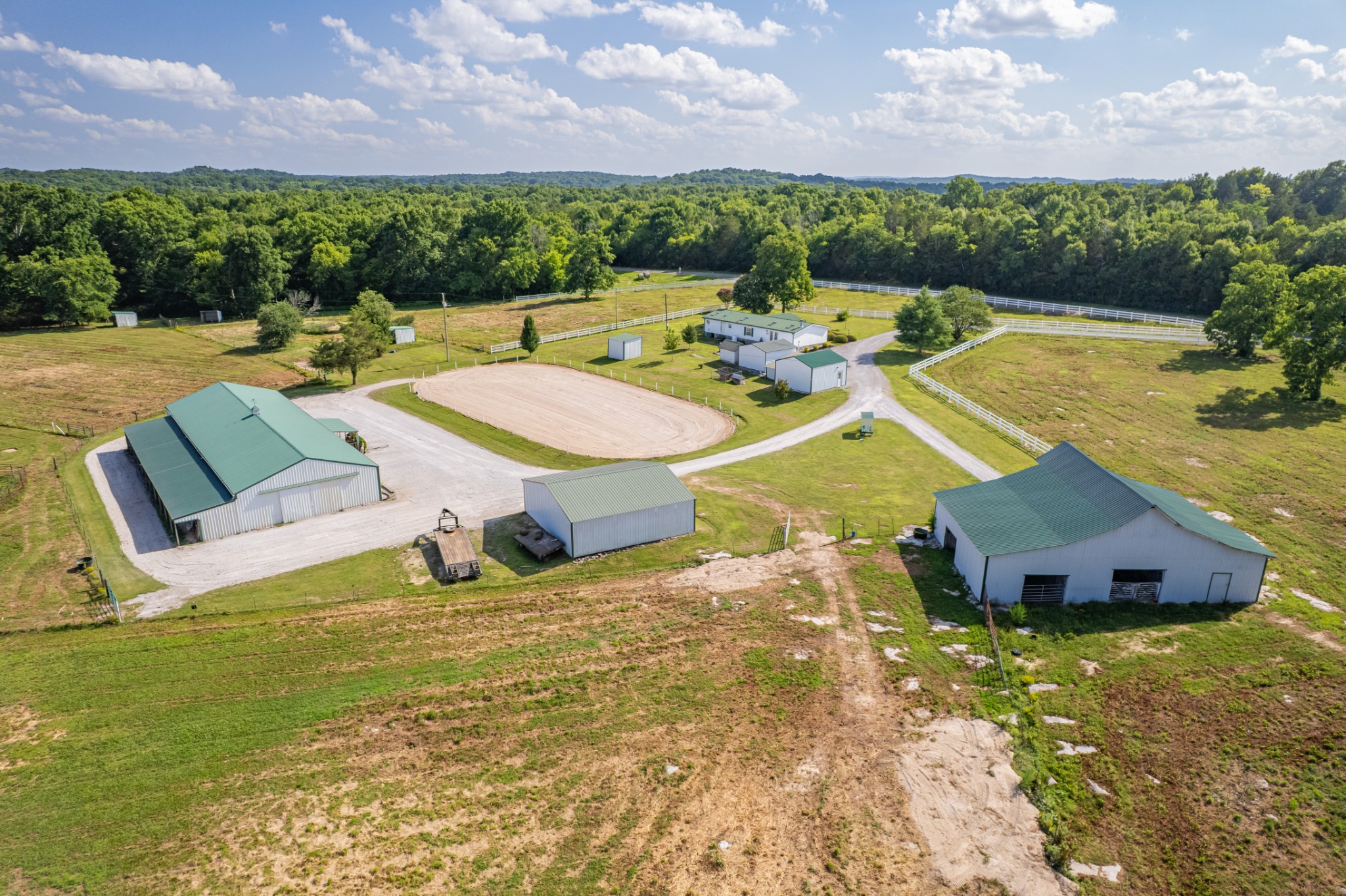 2141 Carpenter Bridge Rd, Columbia, TN 38401