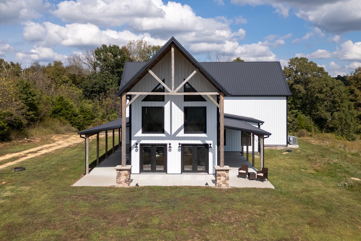 4467 Old Highway 52 E, Westmoreland, TN 37186