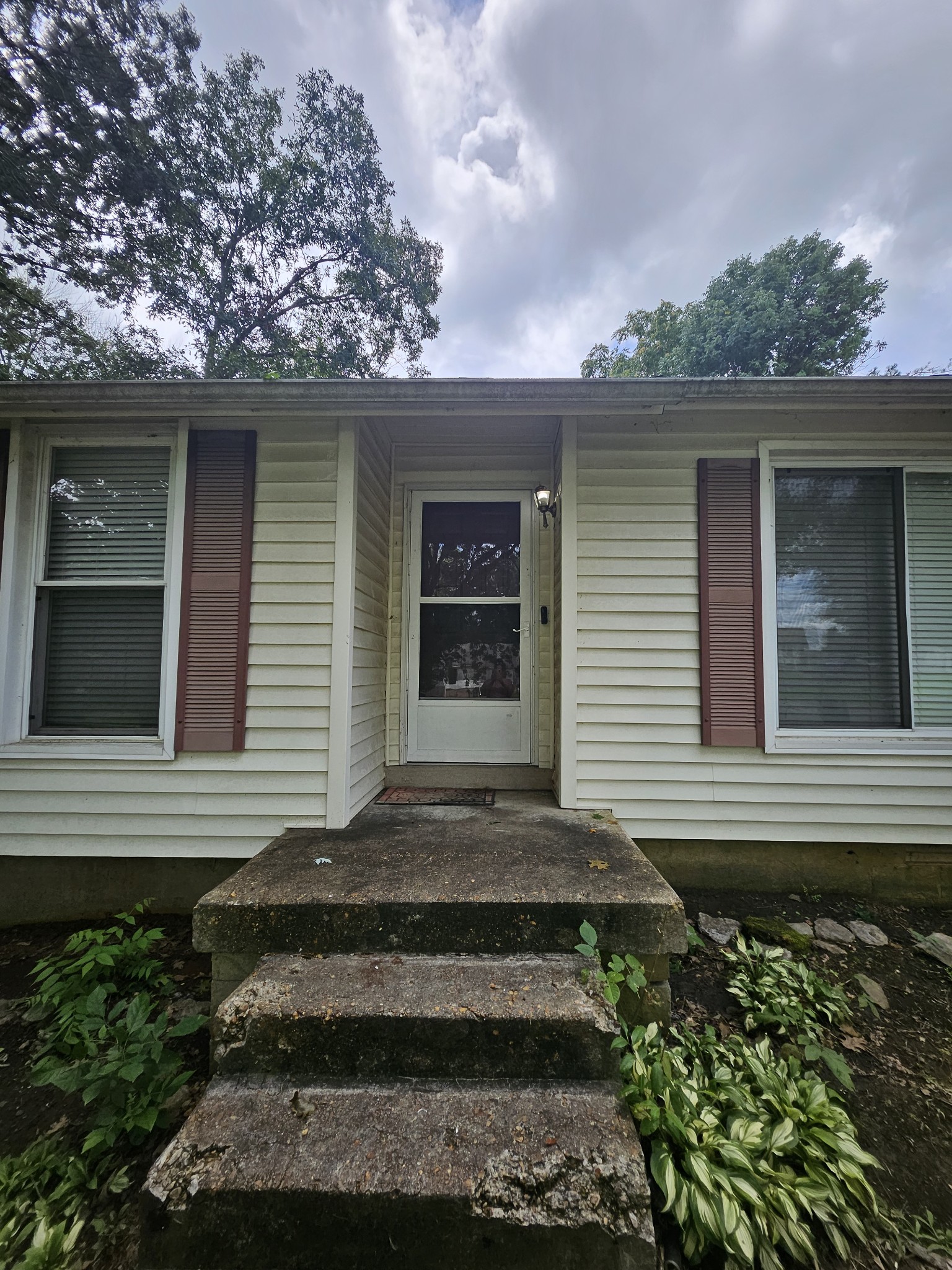 107 Oak Ct, Mount Juliet, TN 37122