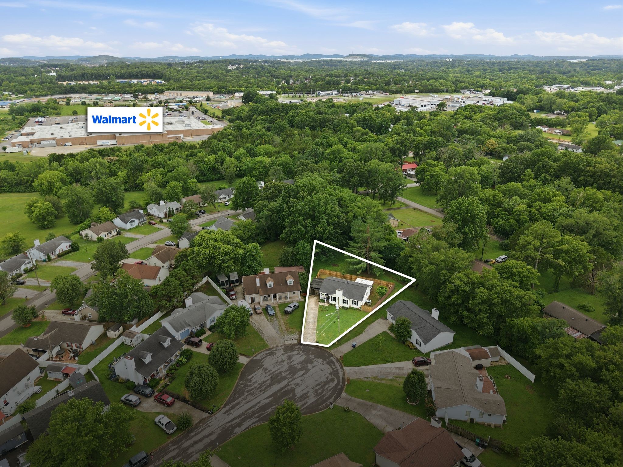 609 Eagle Ct, La Vergne, TN 37086