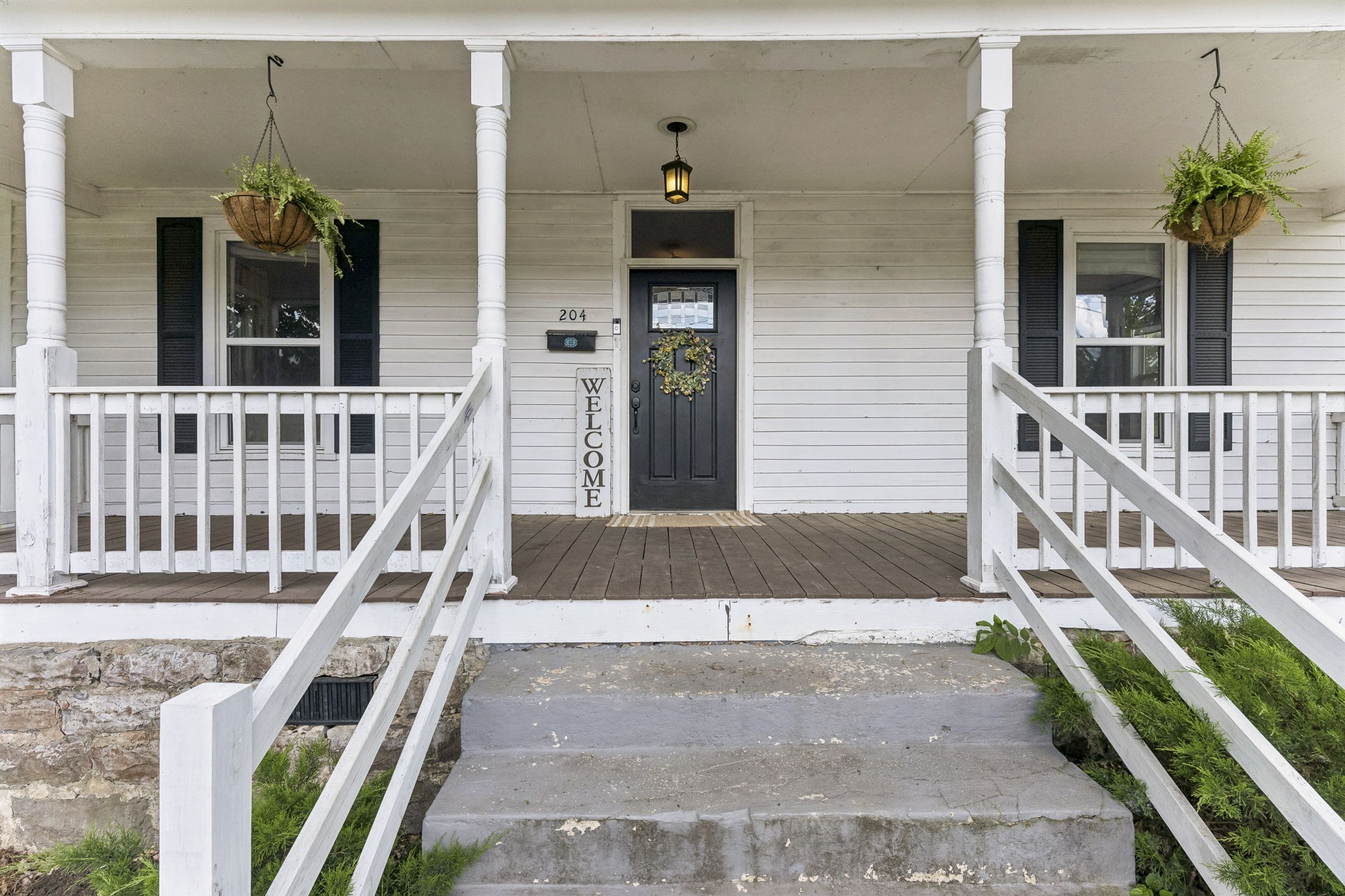 204 Jefferson Ave E, Carthage, TN 37030