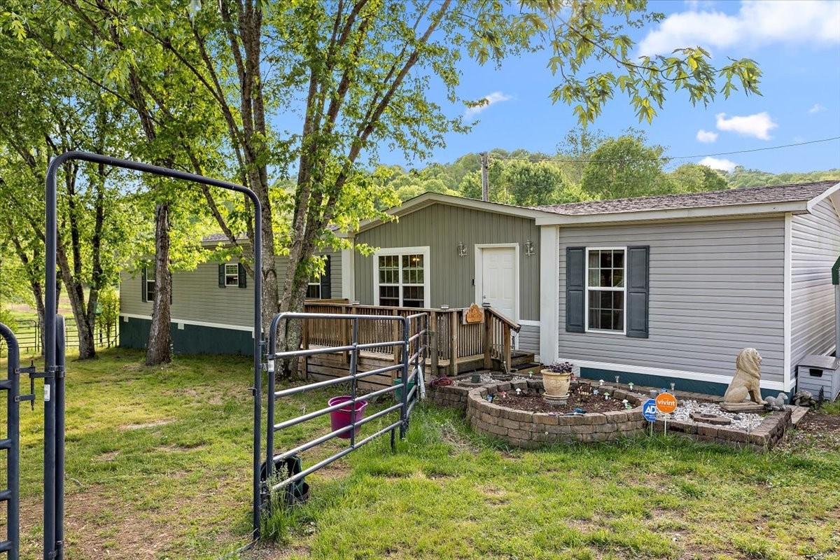 521 Hiwassee Rd, Lebanon, TN 37087