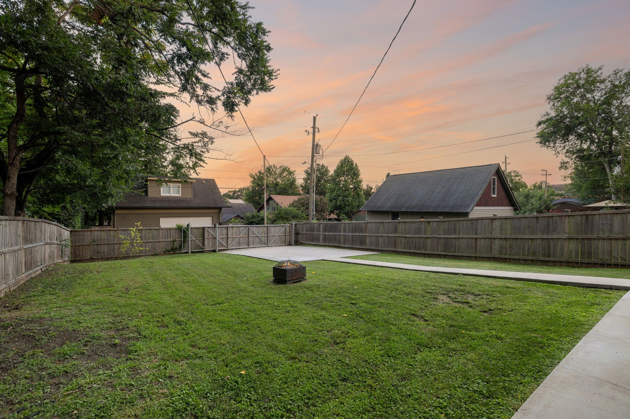 610 Russell St, Nashville, TN 37206
