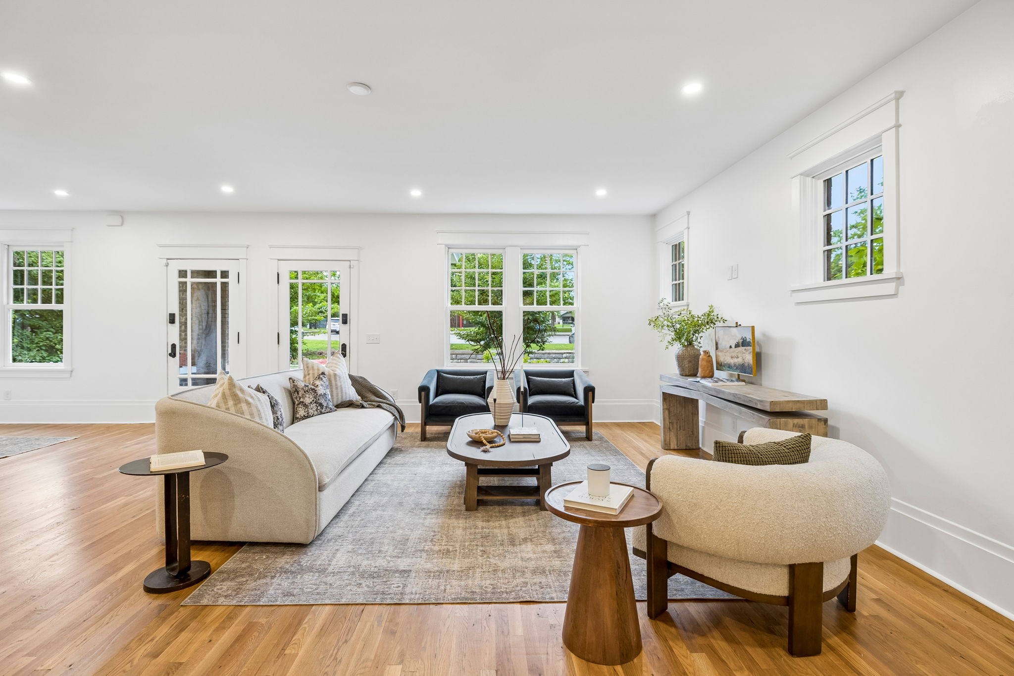 610 Russell St, Nashville, TN 37206