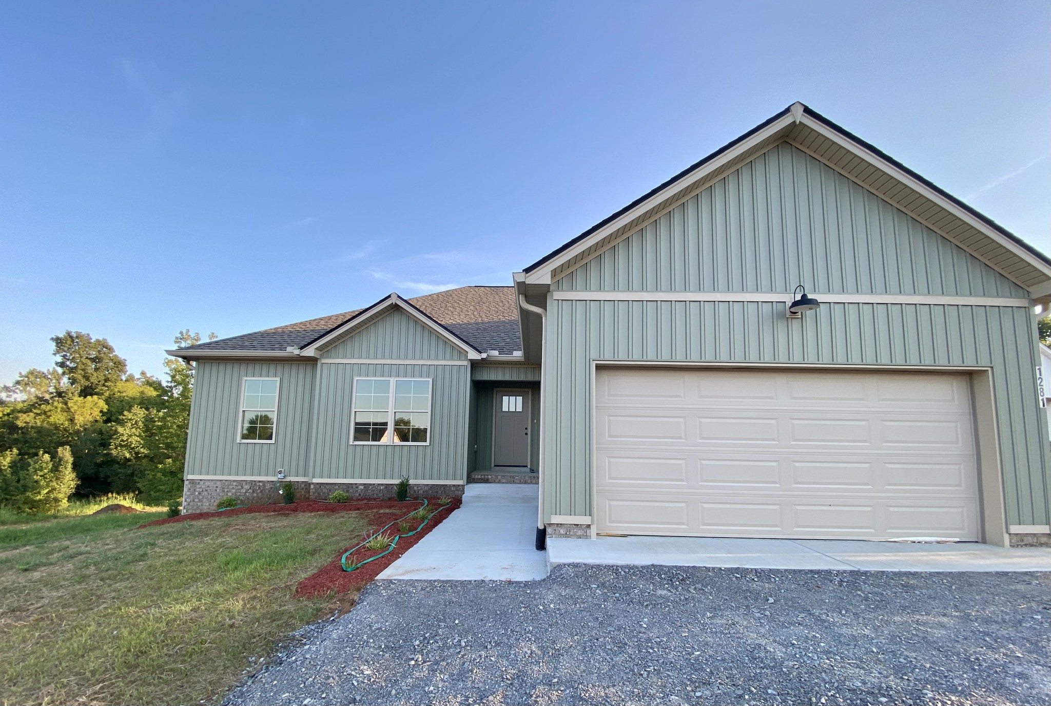 1281 Vickie Ln, Portland, TN 37148