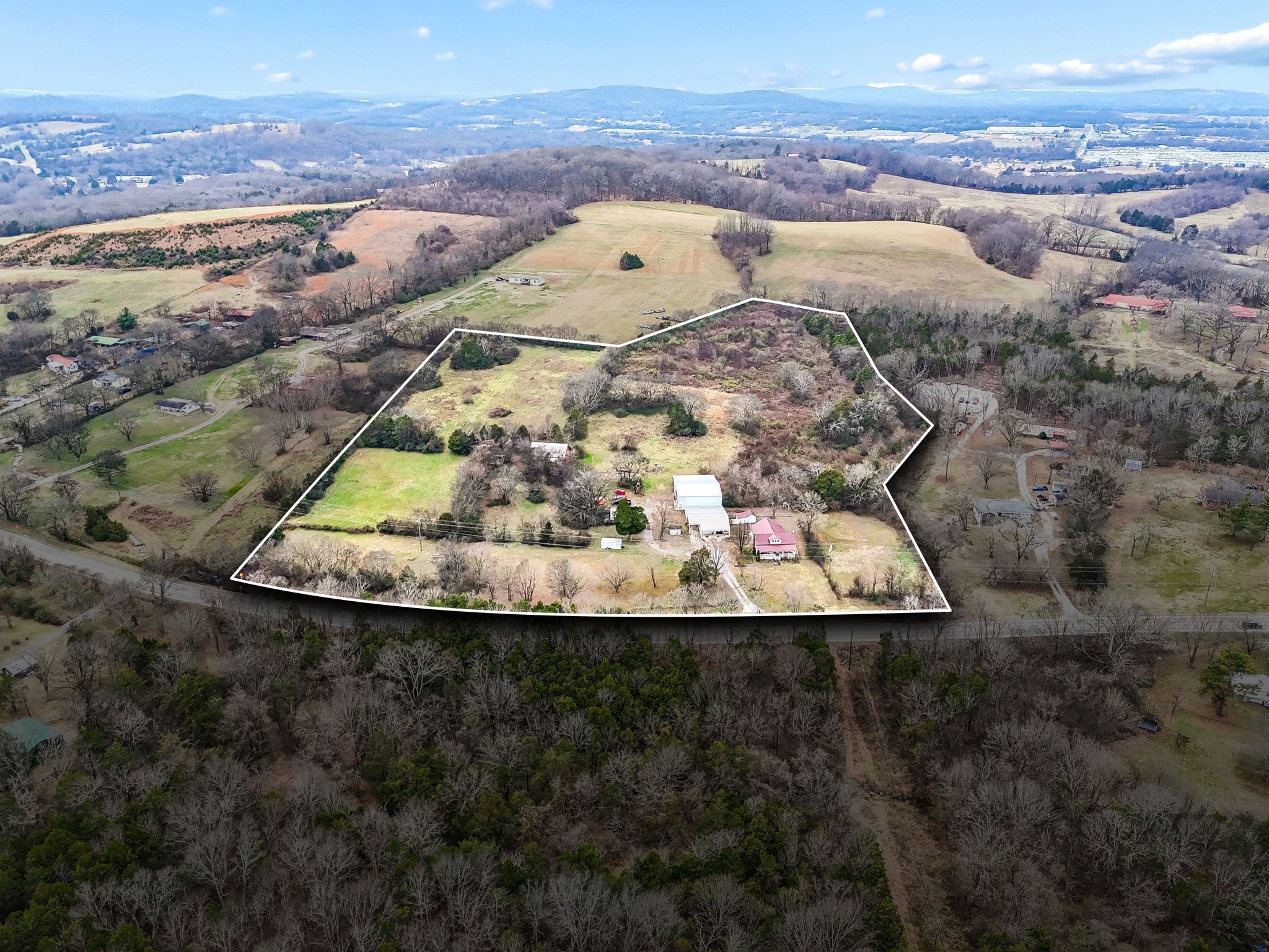 2972 Cainsville Rd, Lebanon, TN 37090
