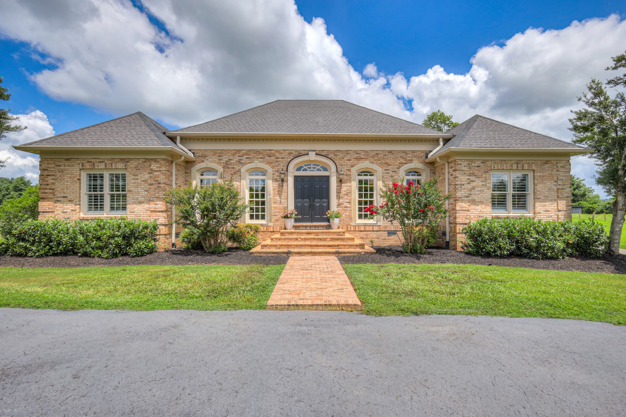 1110 Sequoya Trl, Columbia, TN 38401