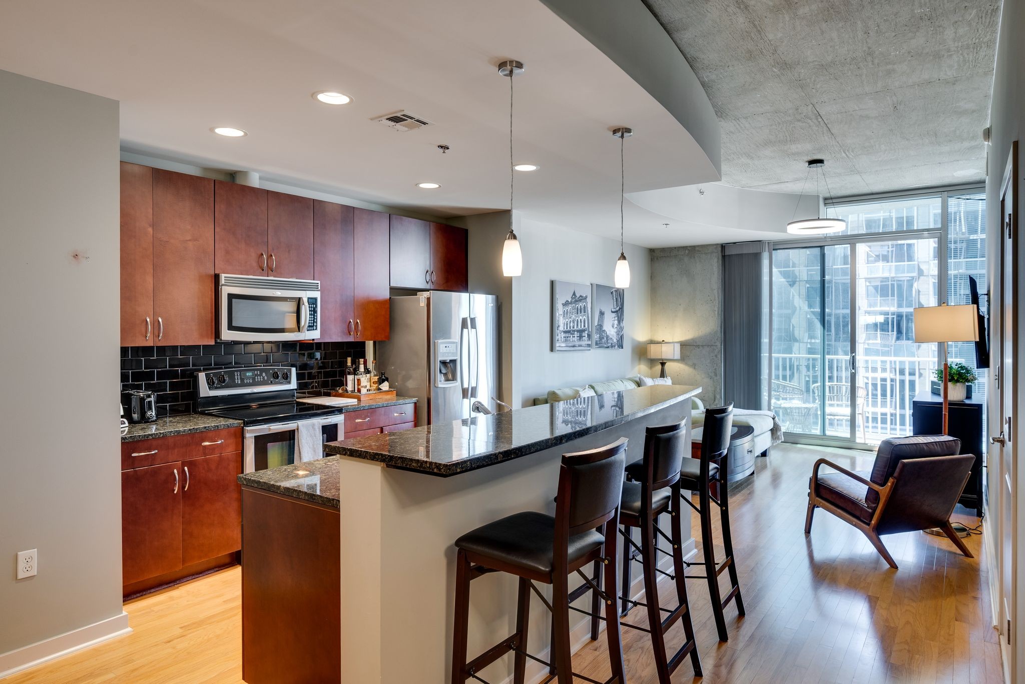 301 Demonbreun St #1702, Nashville, TN 37201