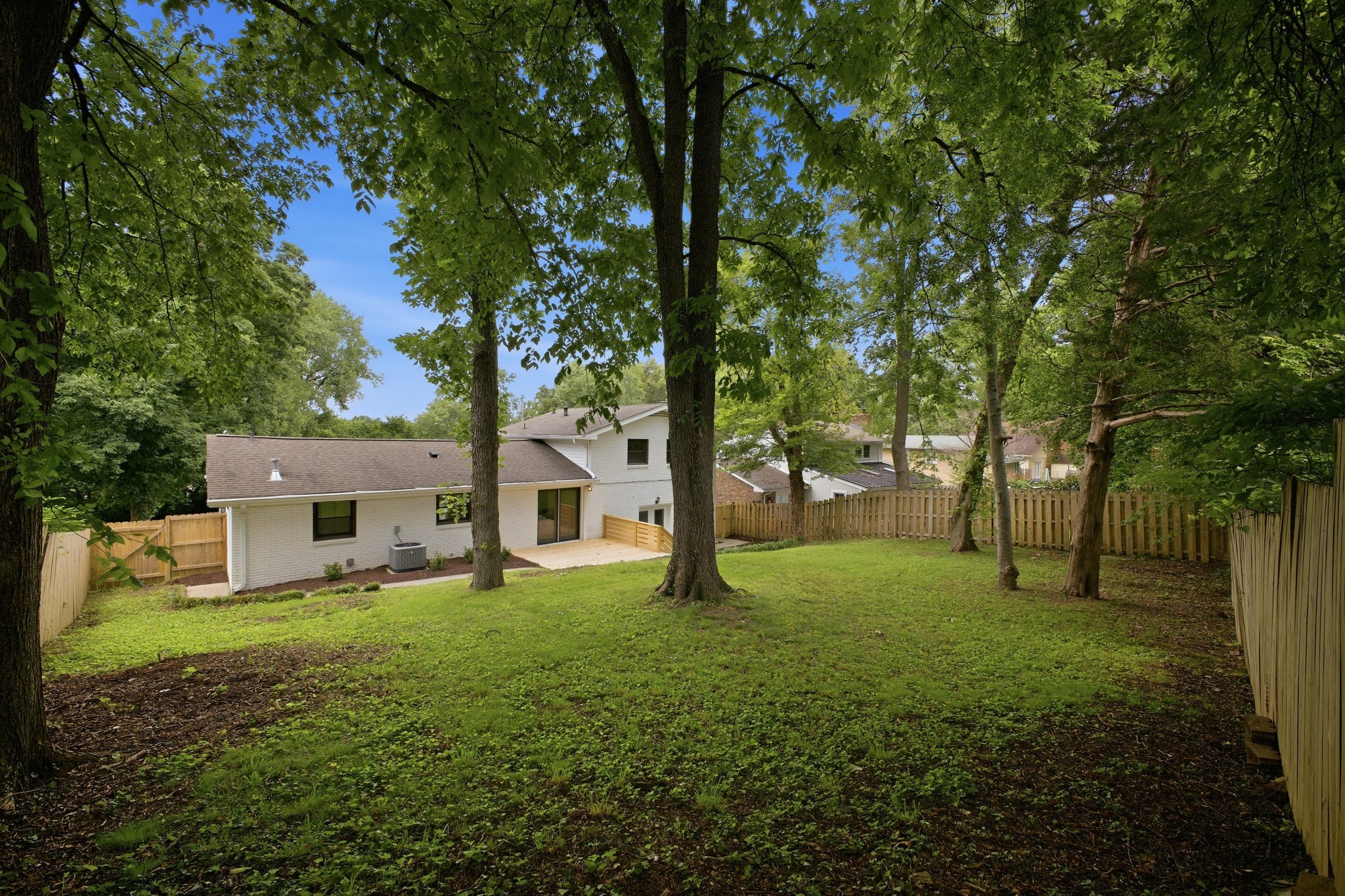 2515 Sleepy Hollow Dr, Nashville, TN 37217