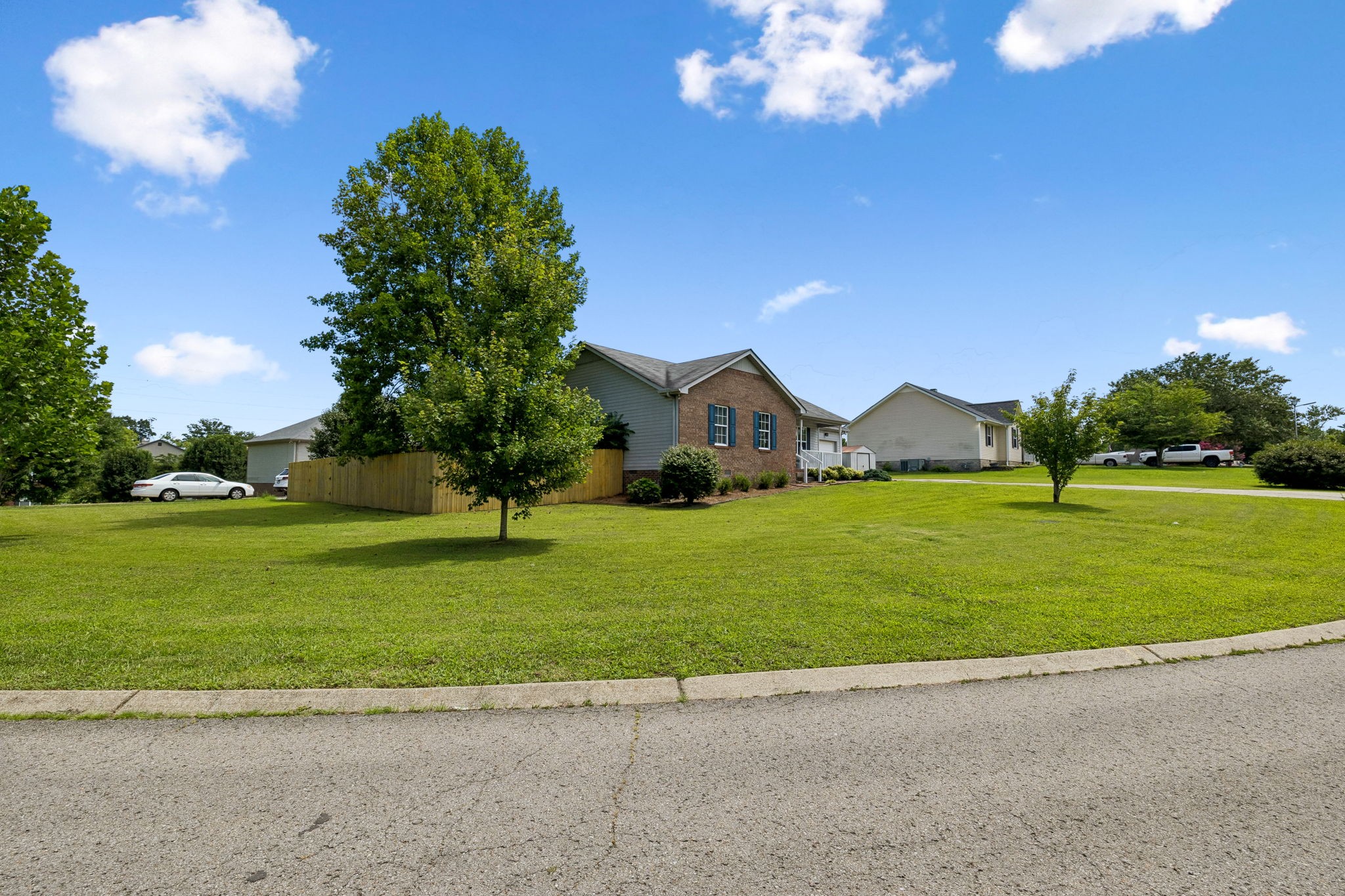 2029 Patricia Dr, Greenbrier, TN 37073