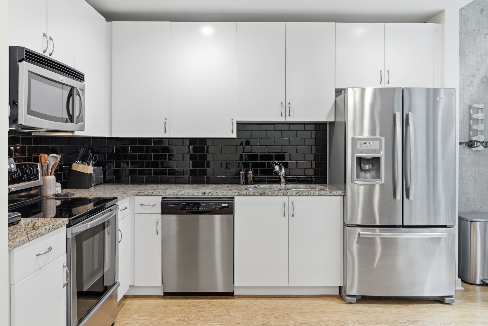 301 Demonbreun St #405, Nashville, TN 37201