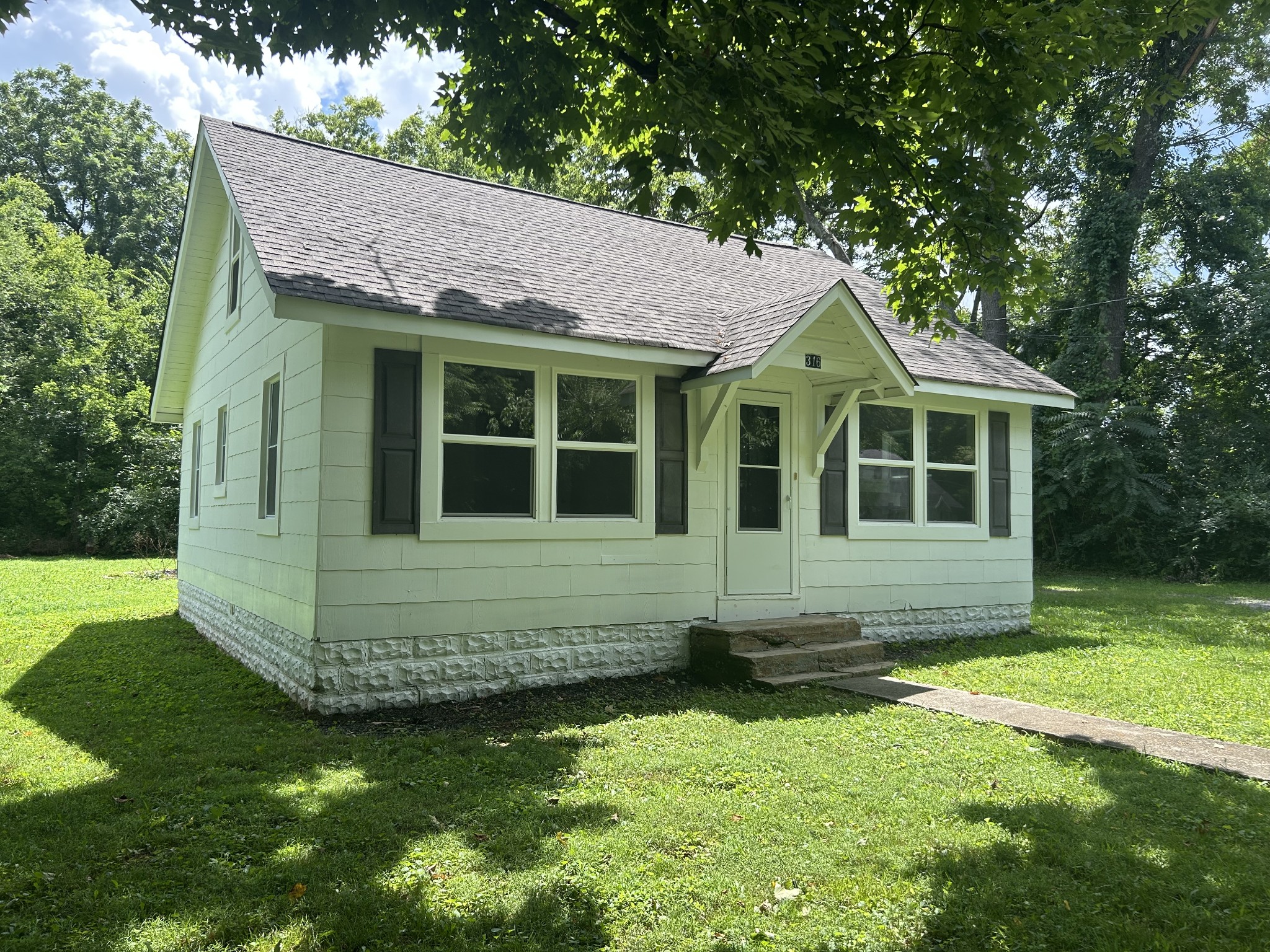 316 Yearwood Ave, Murfreesboro, TN 37130