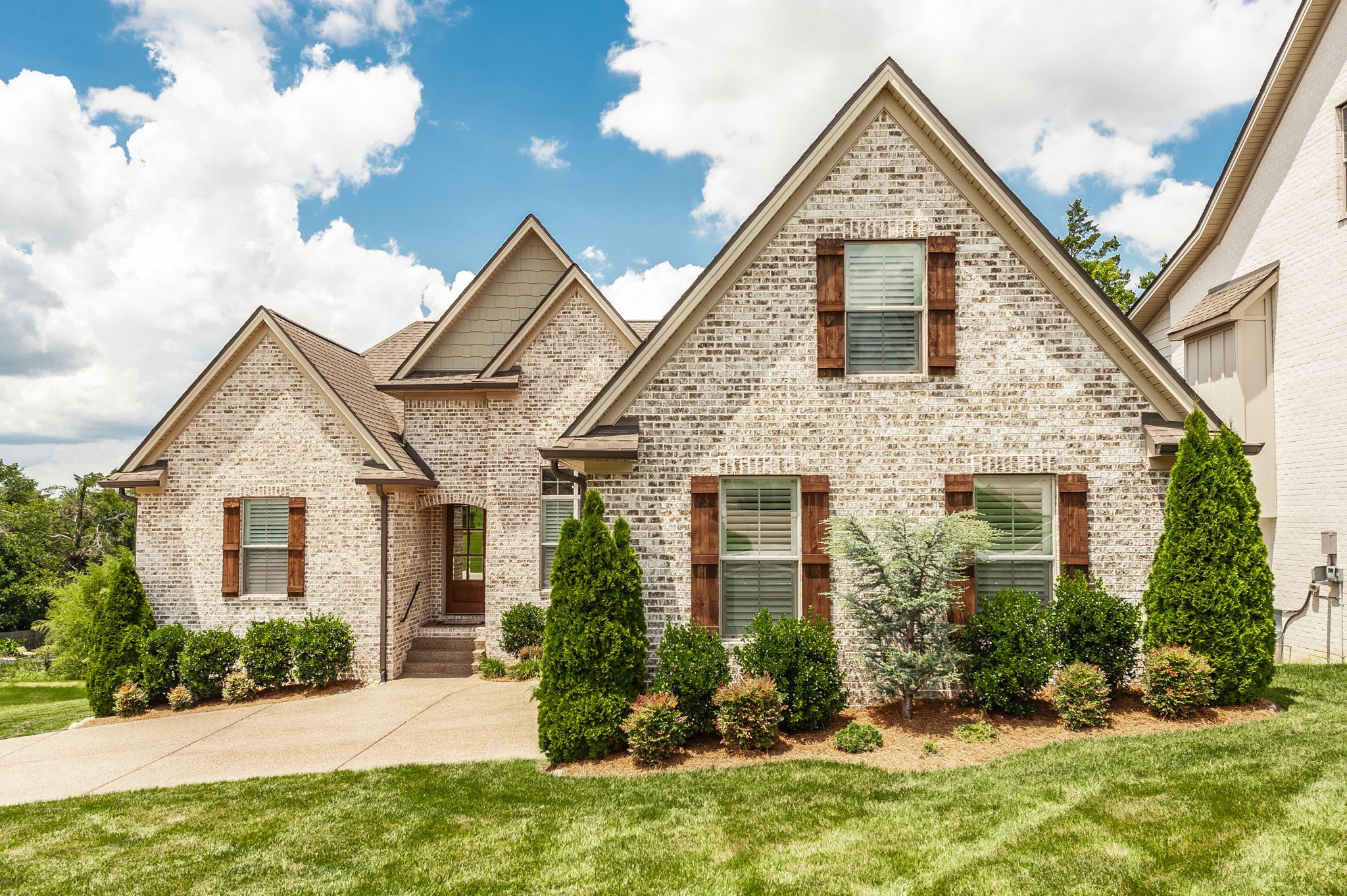 392 Arrow Ct, Hendersonville, TN 37075