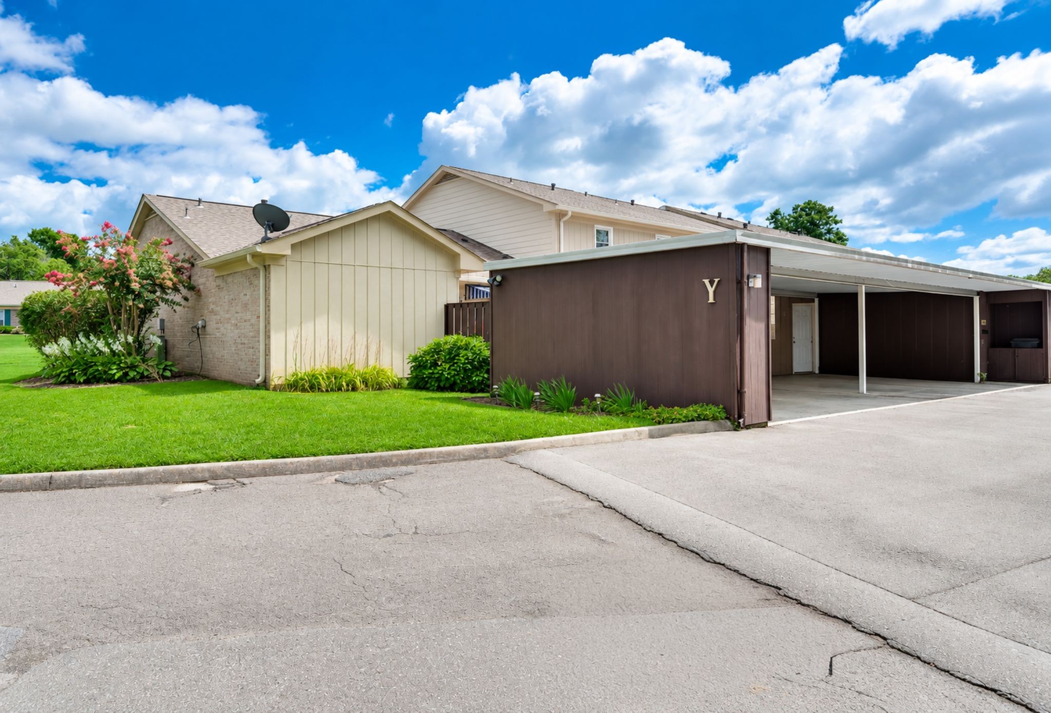 1062 Todd Preis Dr, Nashville, TN 37221