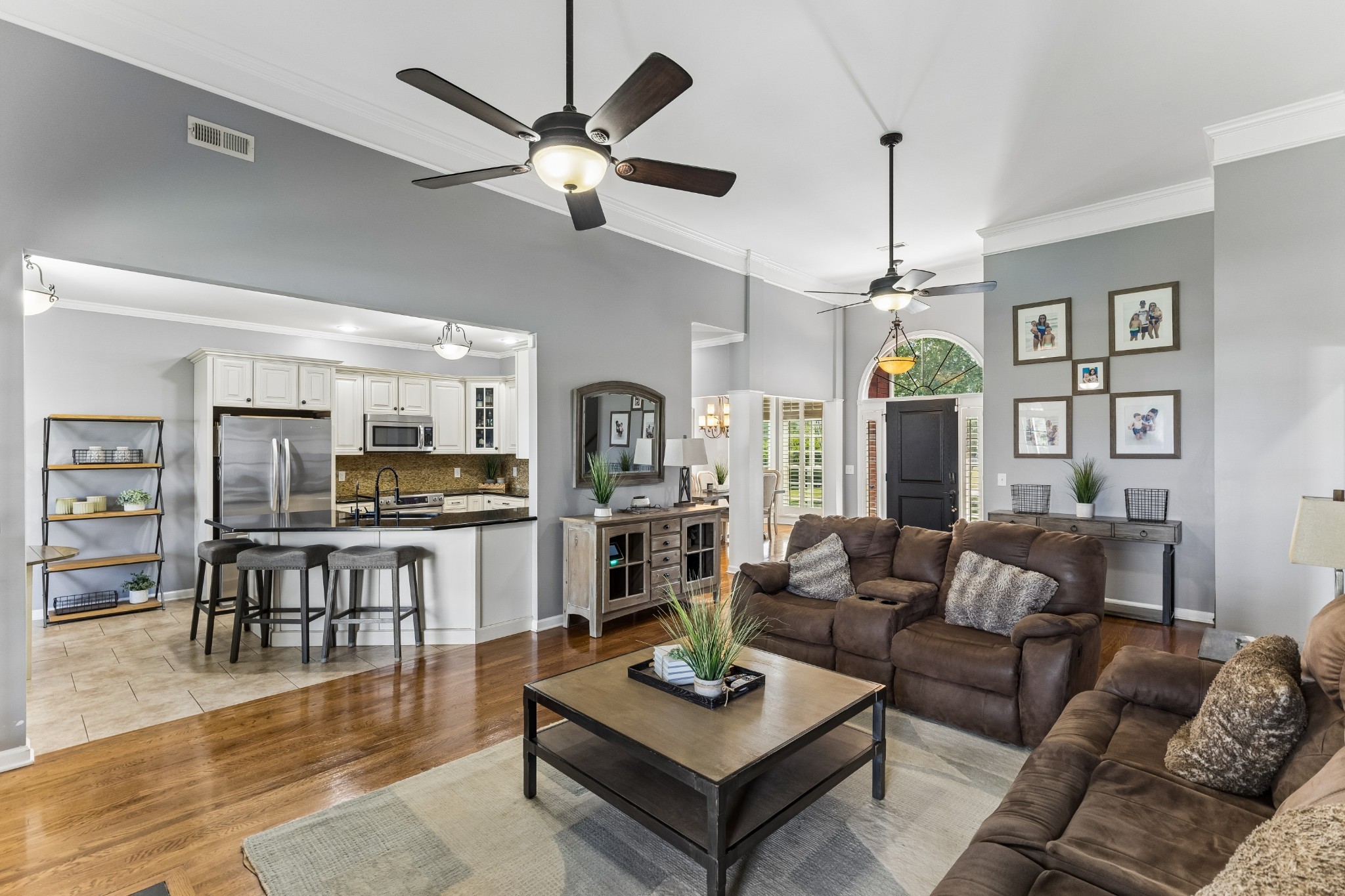 1210 Lila Dr, Murfreesboro, TN 37128