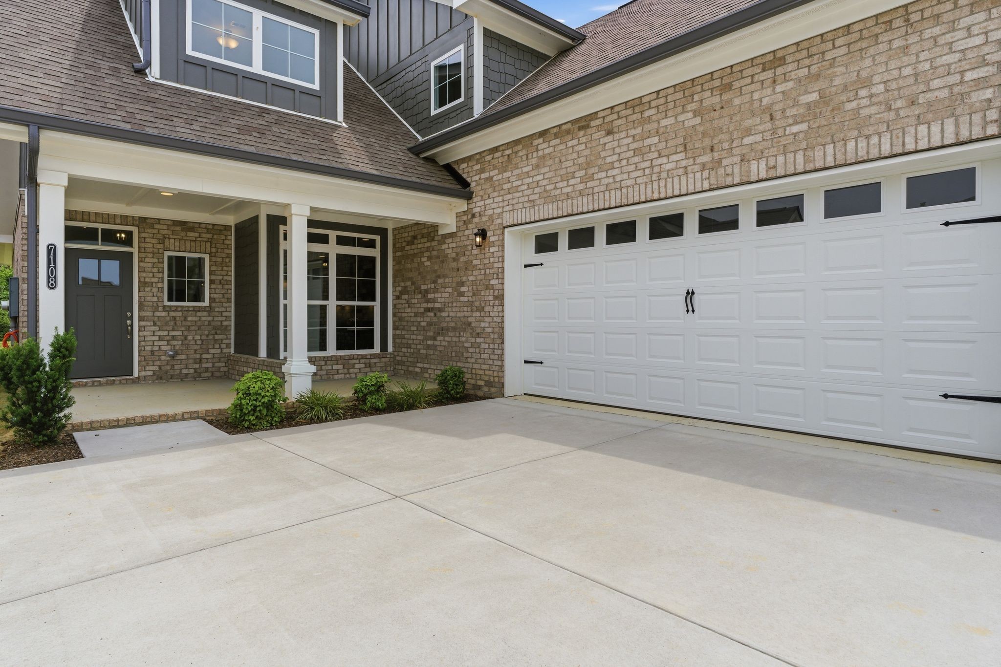 7108 Maddenwood Ln, Hermitage, TN 37076