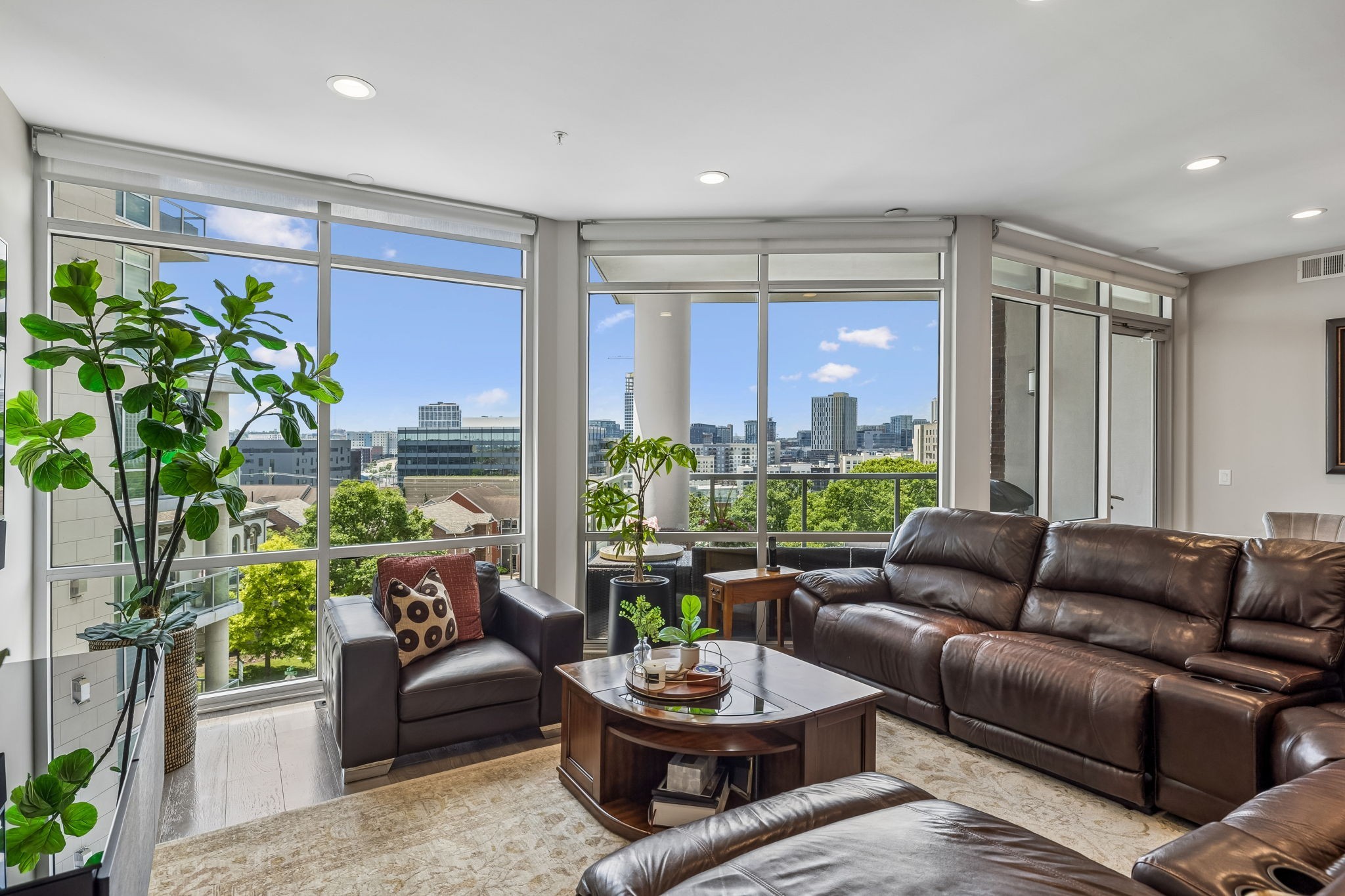 20 Rutledge St #504, Nashville, TN 37210