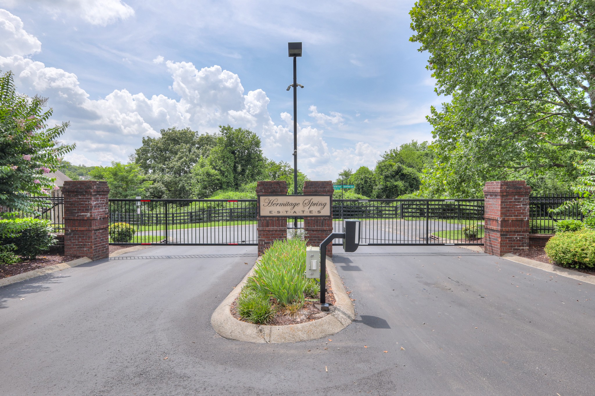 5132 Southfork Blvd, Old Hickory, TN 37138