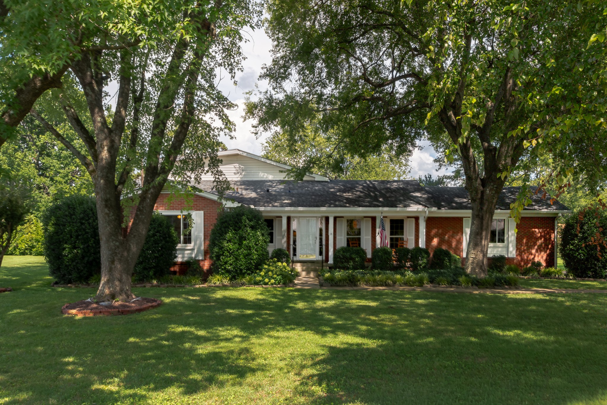 2010 Sanders Ct, Murfreesboro, TN 37129