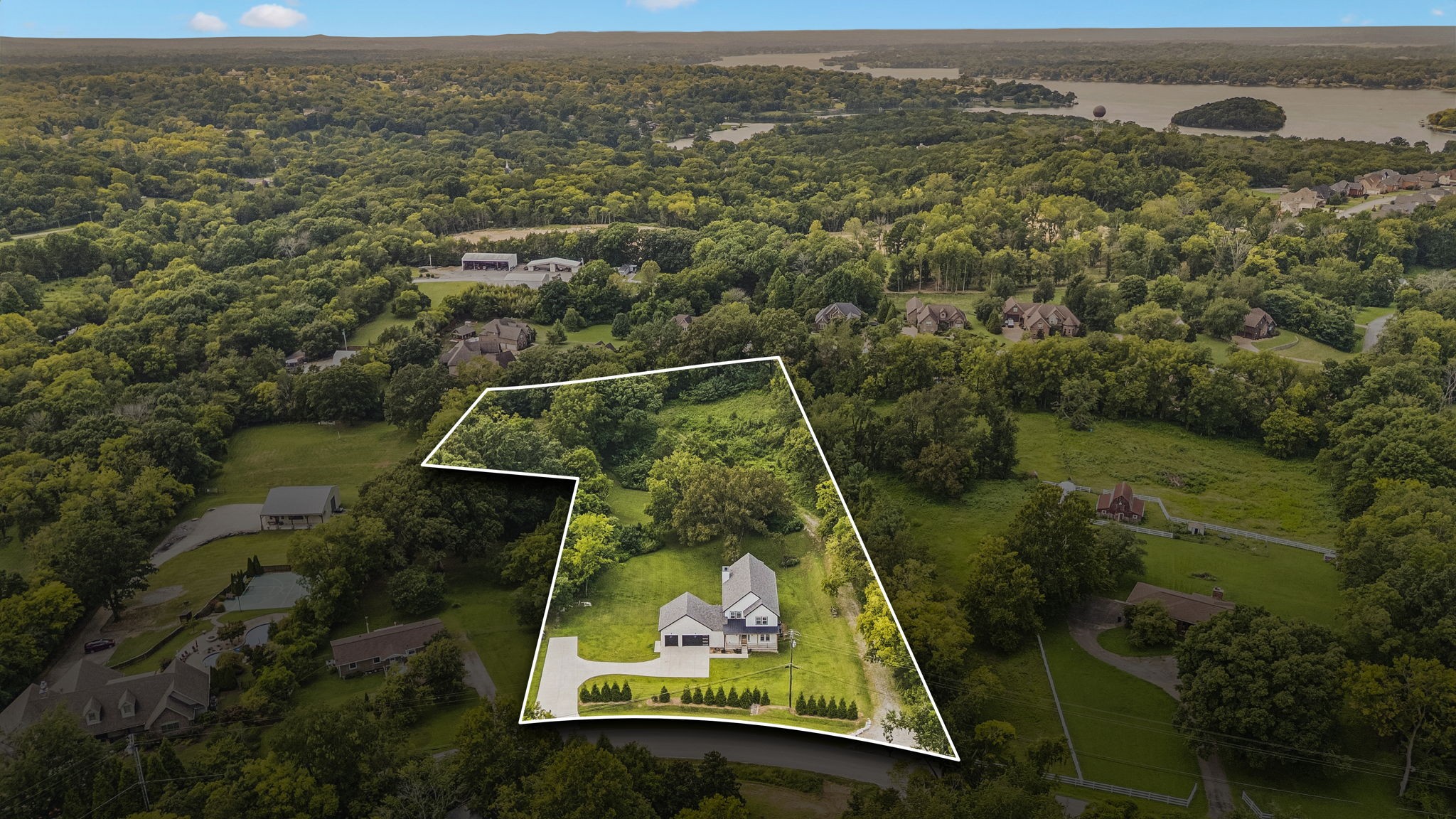 337 Vanderbilt Rd, Mount Juliet, TN 37122