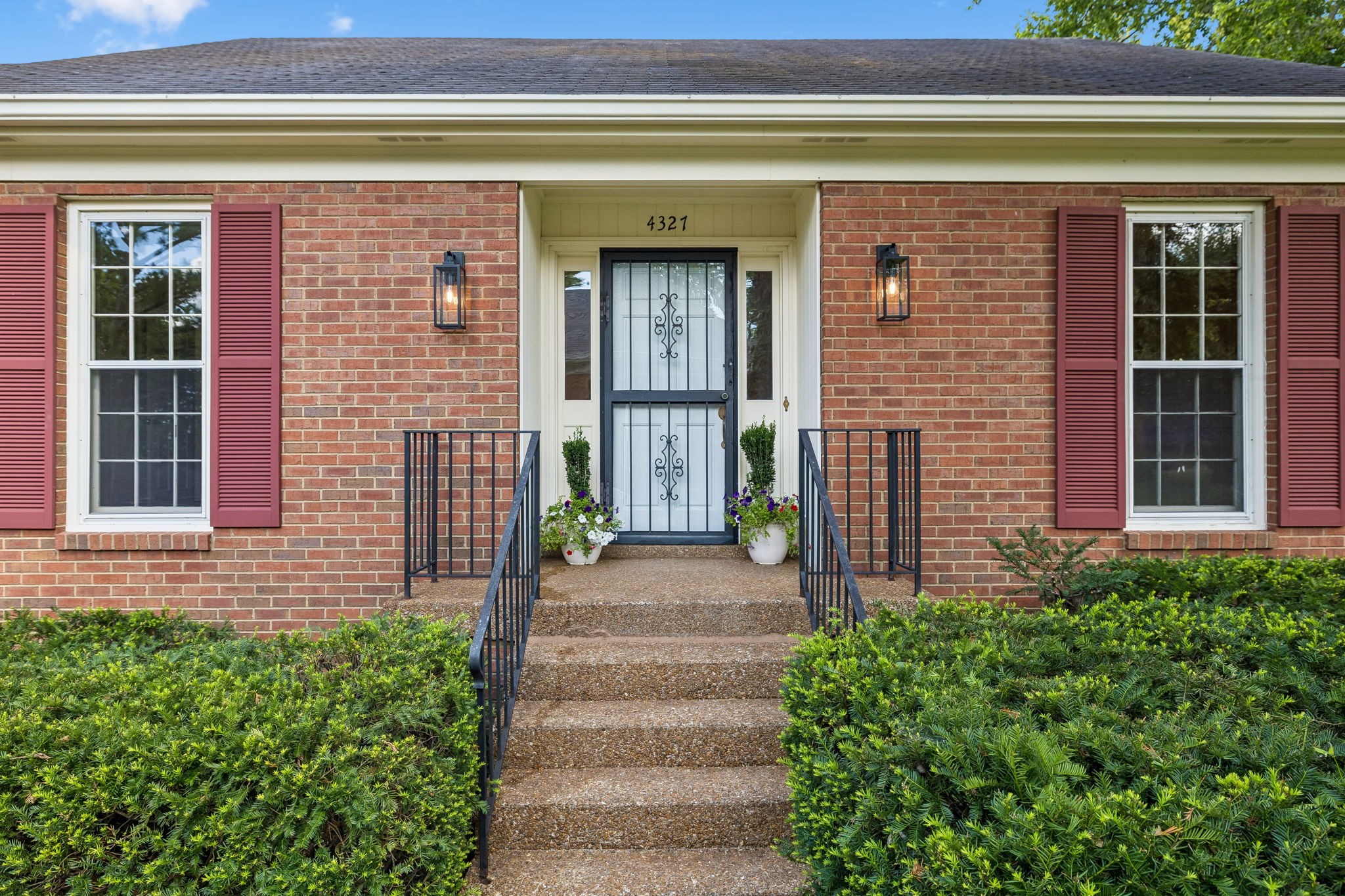 4327 Belmont Park Ter, Nashville, TN 37215