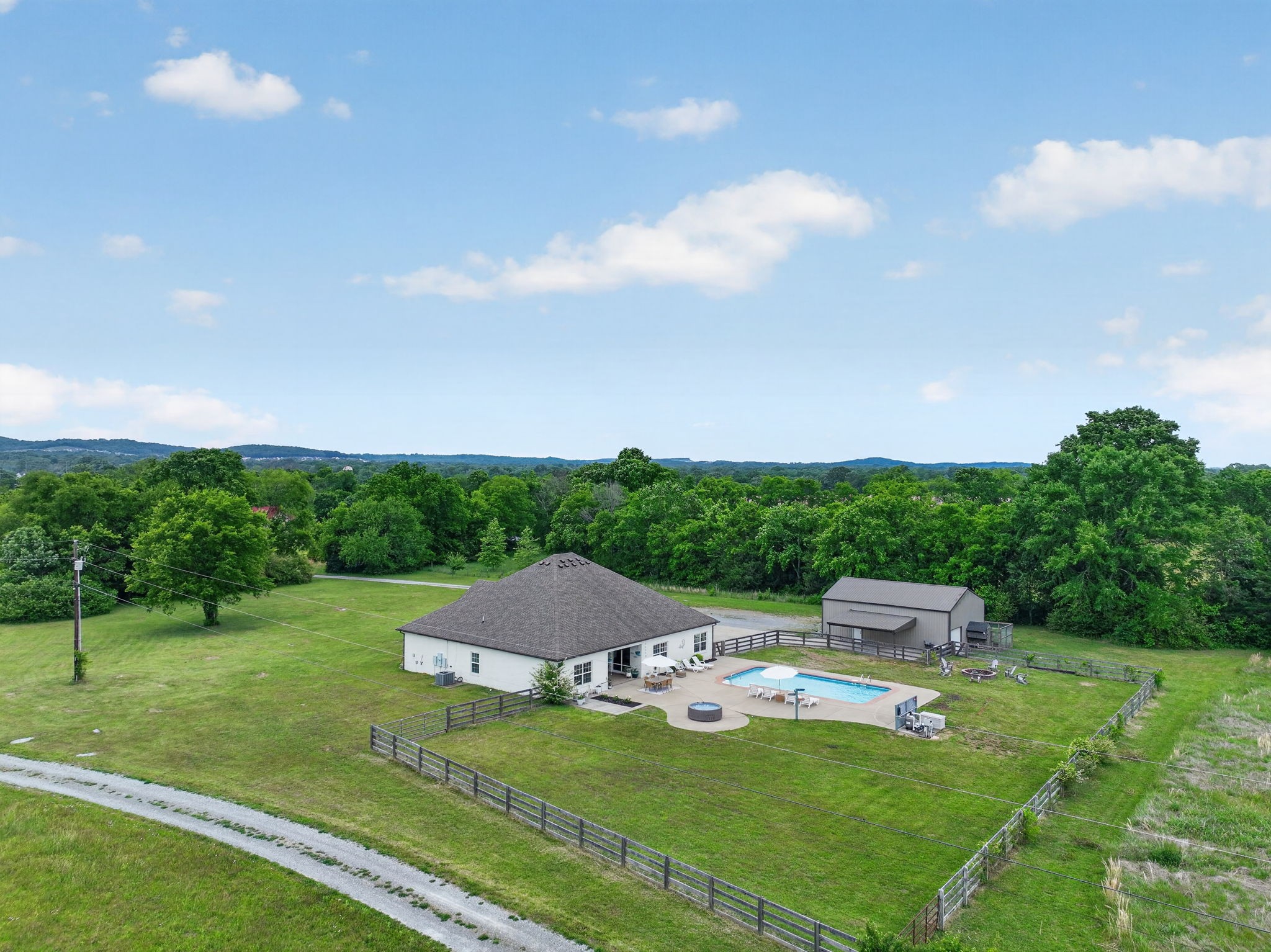 2130 Stewart Creek Rd, Murfreesboro, TN 37129
