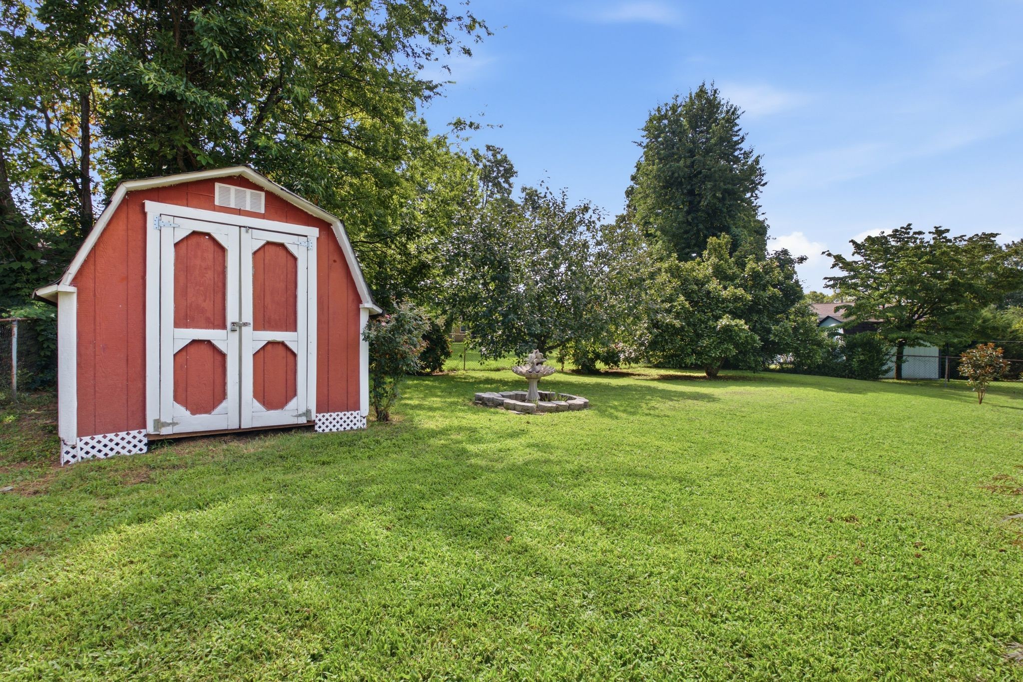 300 Weldon Dr, Hermitage, TN 37076