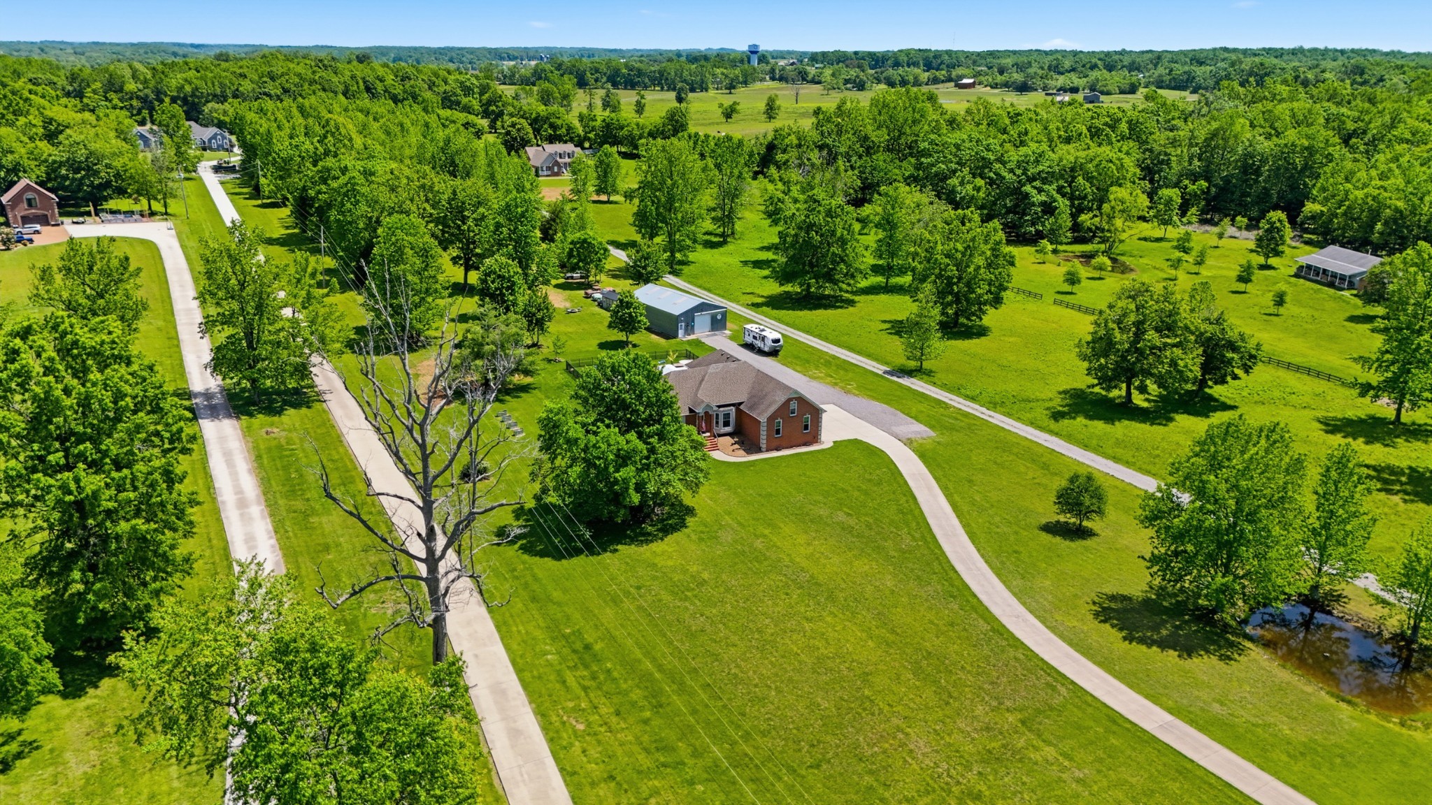 3030 Highway 25w, Cottontown, TN 37048