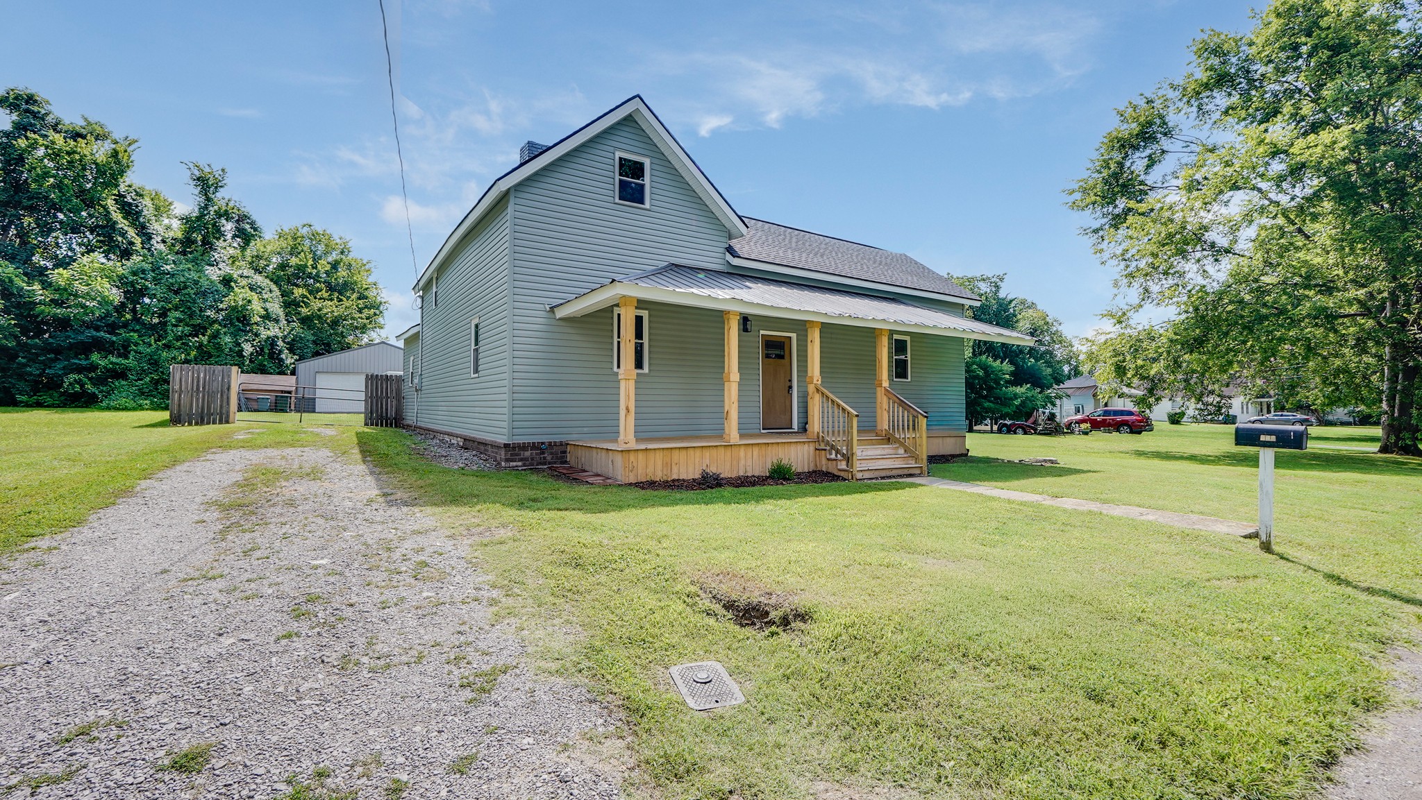 423 Anderson St, Gallatin, TN 37066