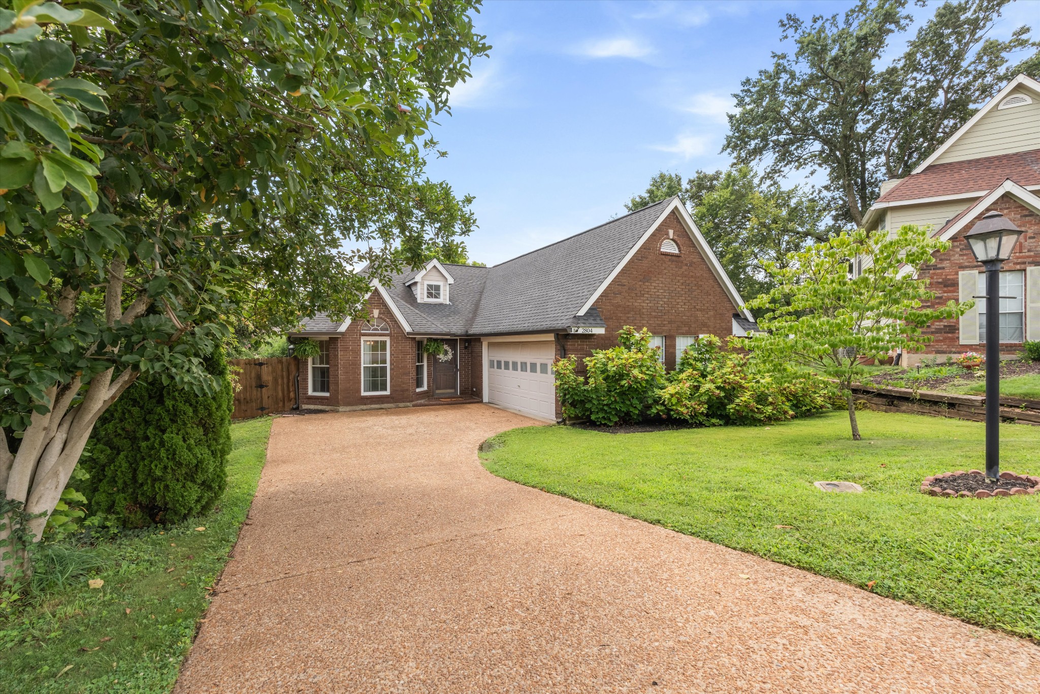 2804 Chapelwood Dr, Hermitage, TN 37076