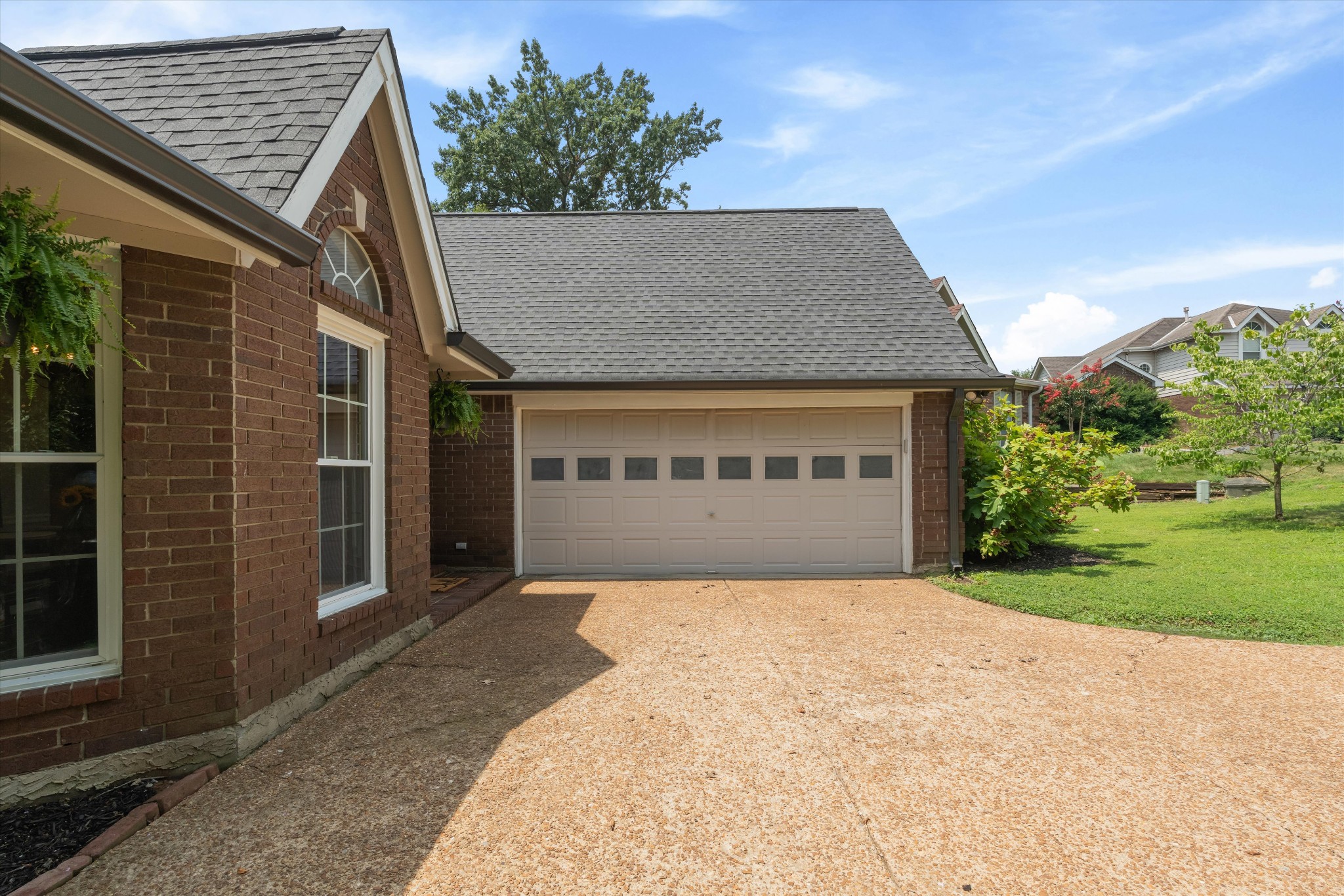 2804 Chapelwood Dr, Hermitage, TN 37076