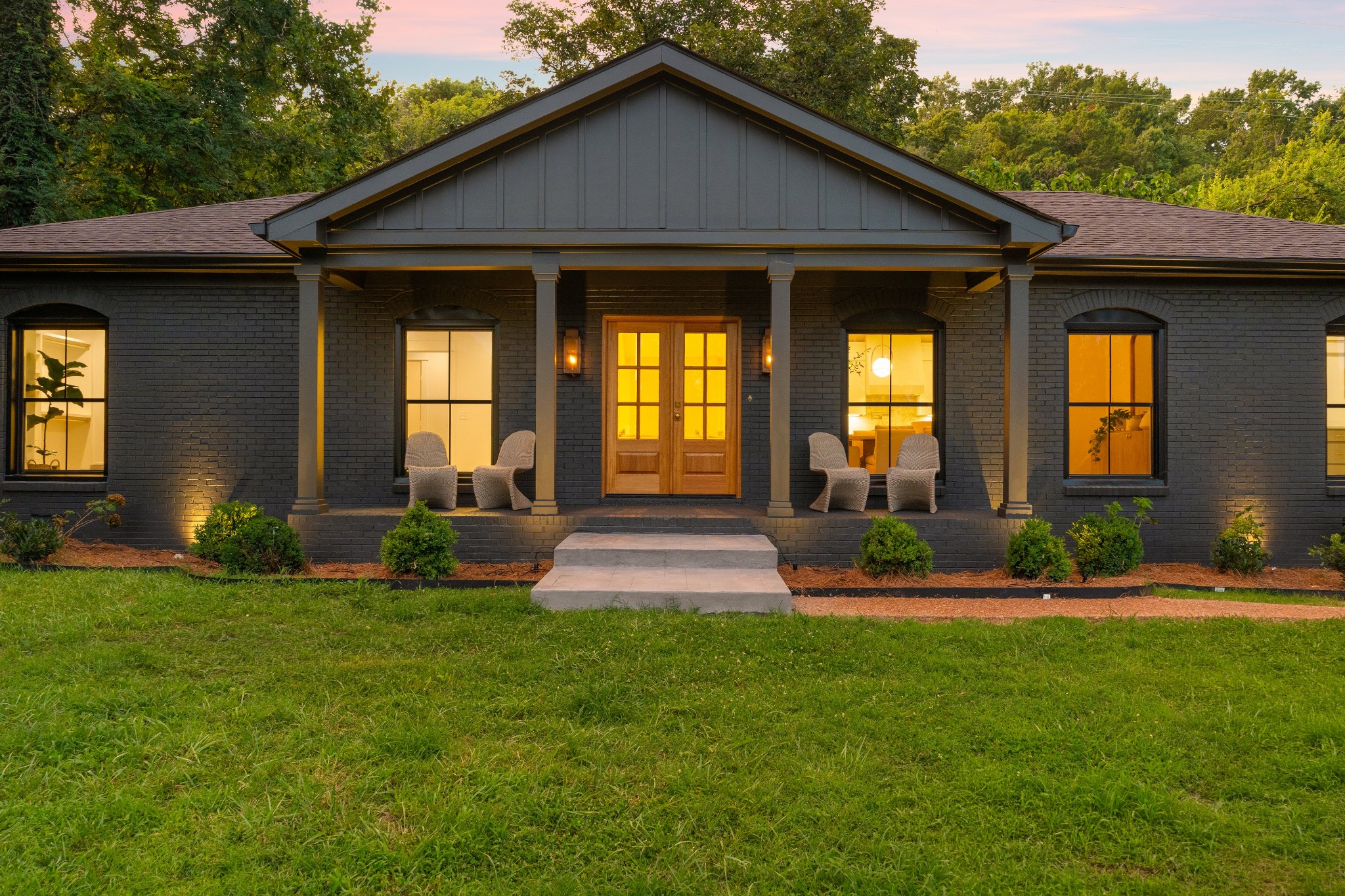 836 Forest Hills Dr, Nashville, TN 37220
